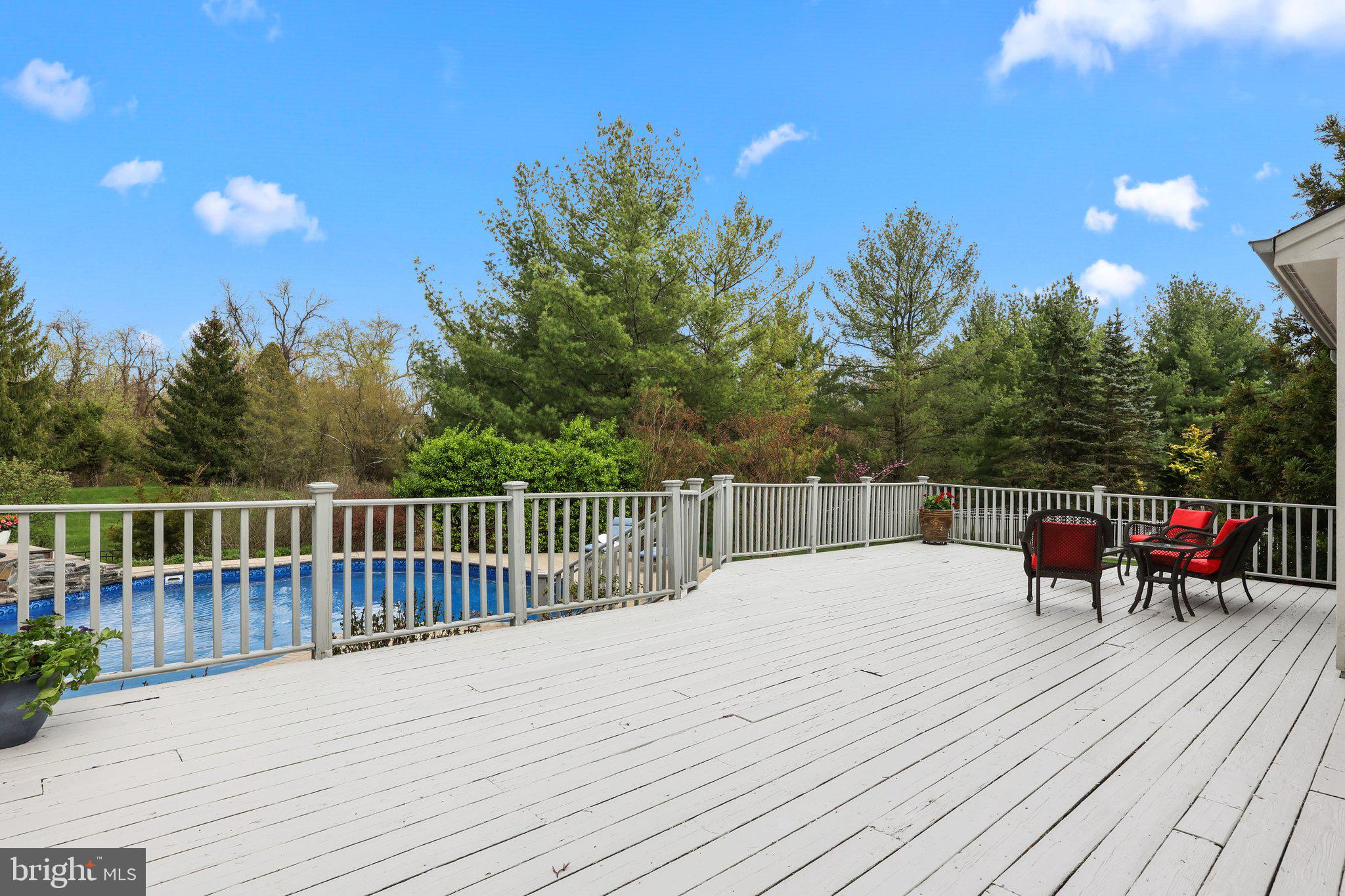 HILLS AT NORTHAMPT - Residential