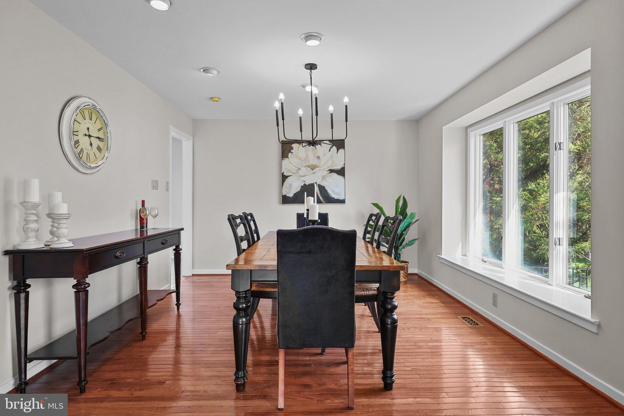 HILLS AT NORTHAMPT - Residential