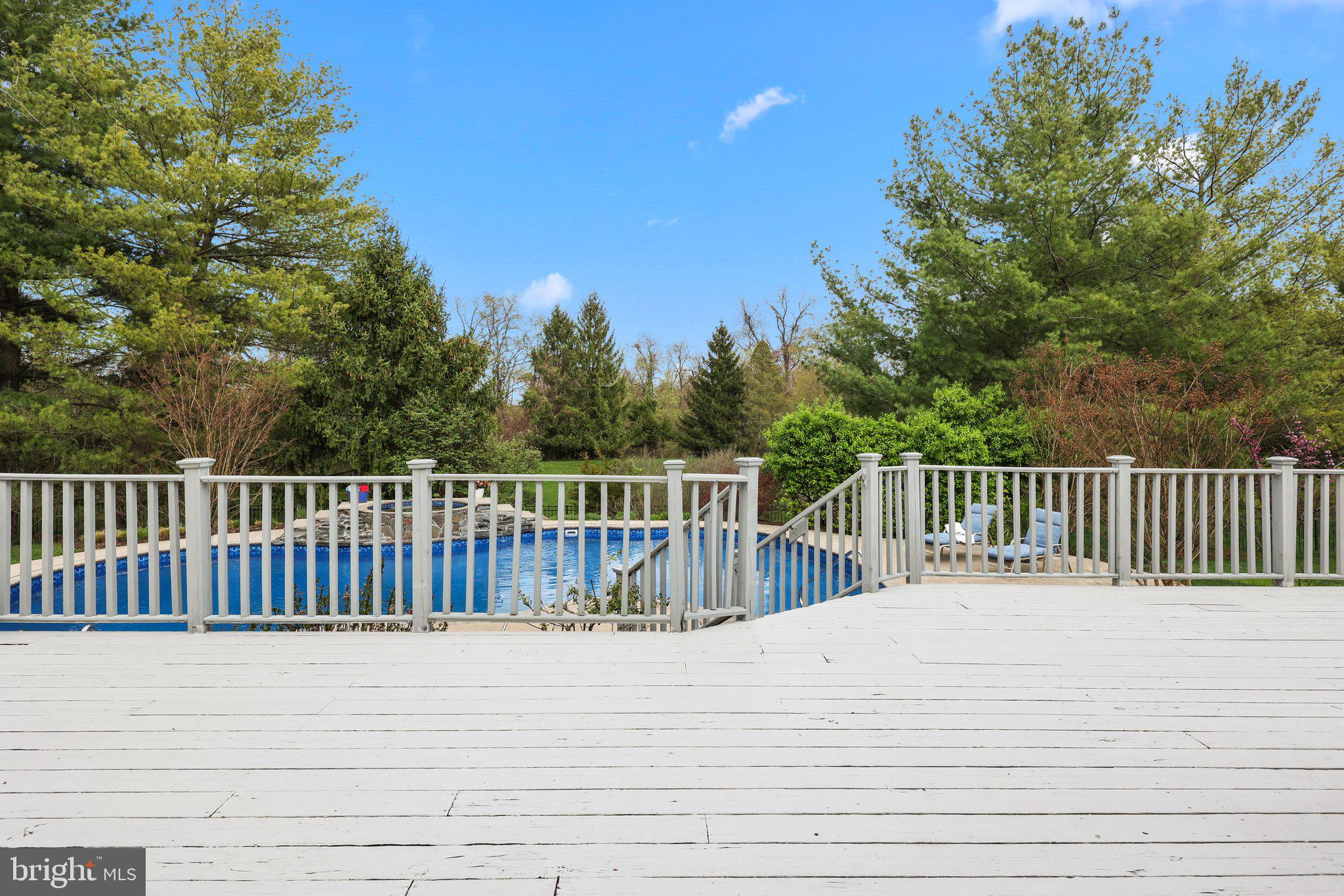 HILLS AT NORTHAMPT - Residential