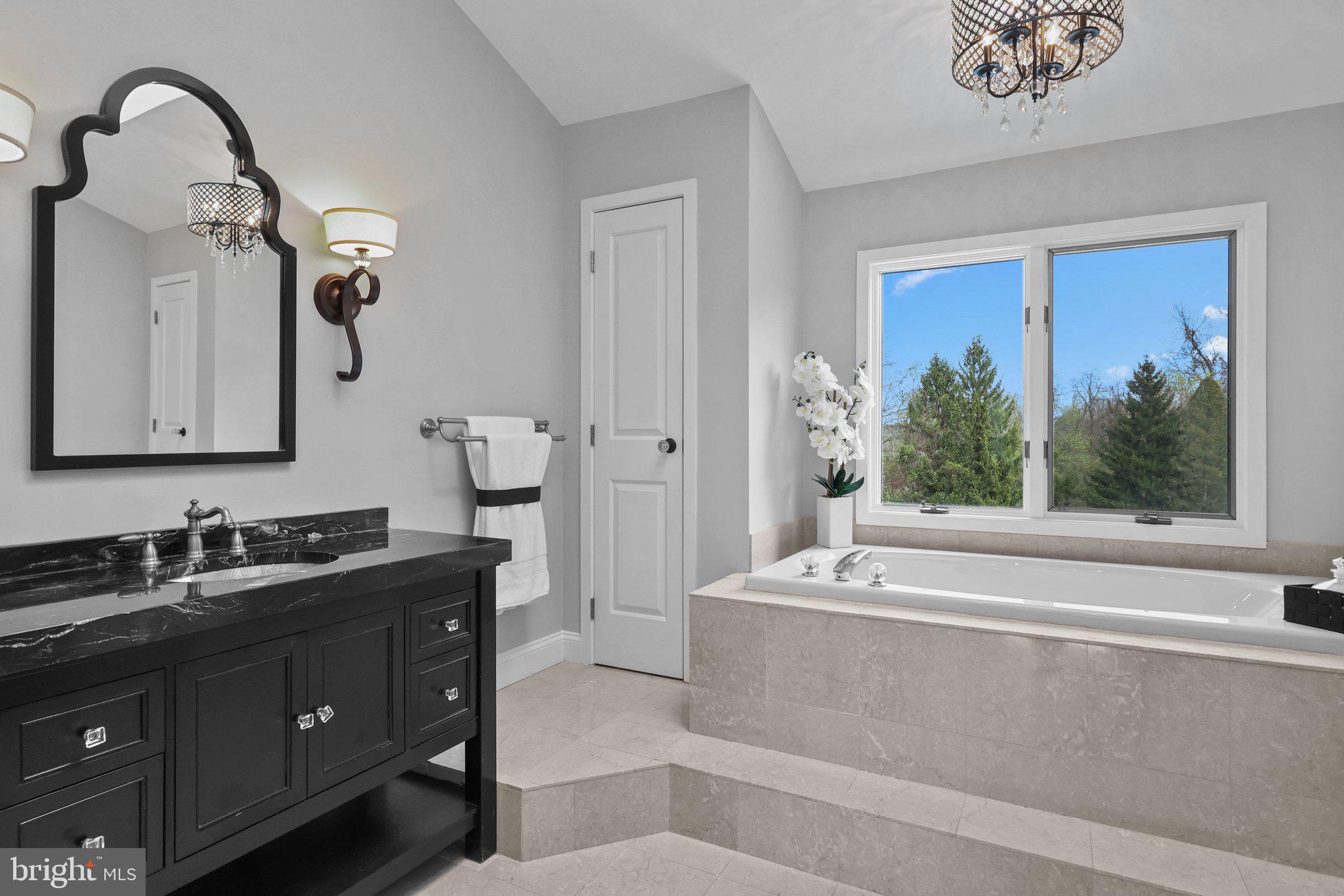 HILLS AT NORTHAMPT - Residential