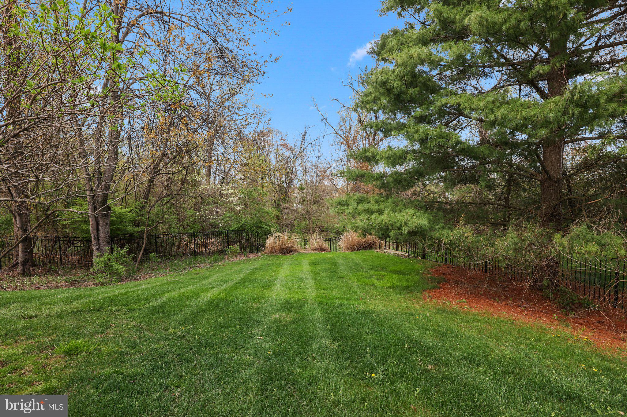 HILLS AT NORTHAMPT - Residential