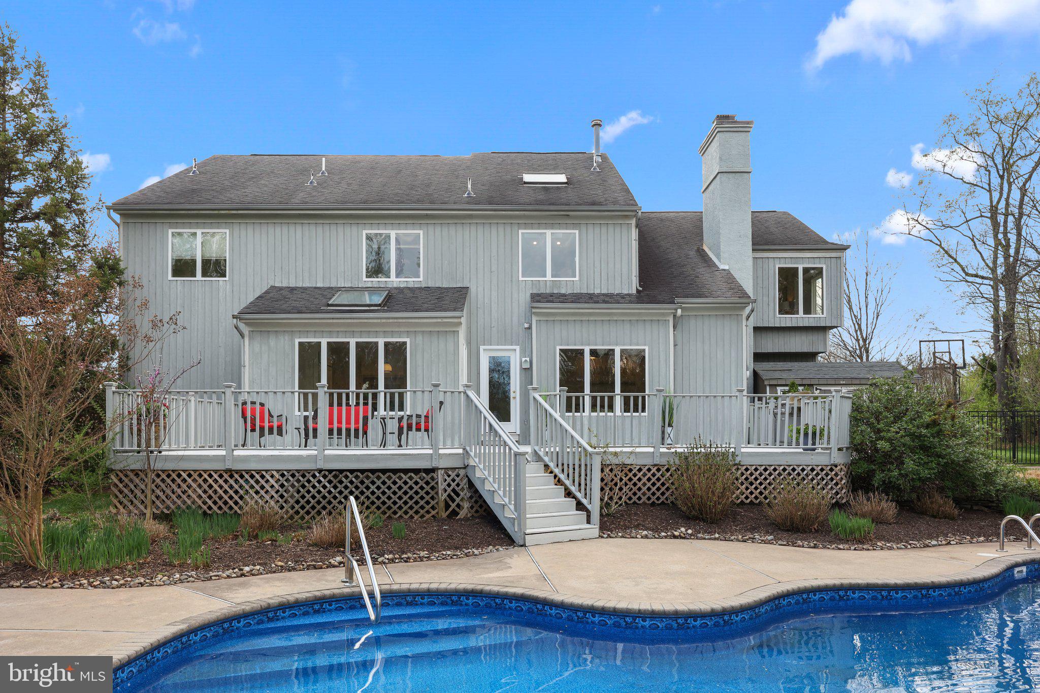 HILLS AT NORTHAMPT - Residential