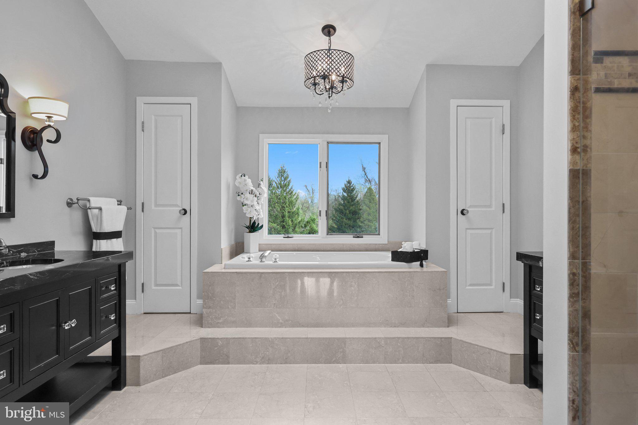 HILLS AT NORTHAMPT - Residential