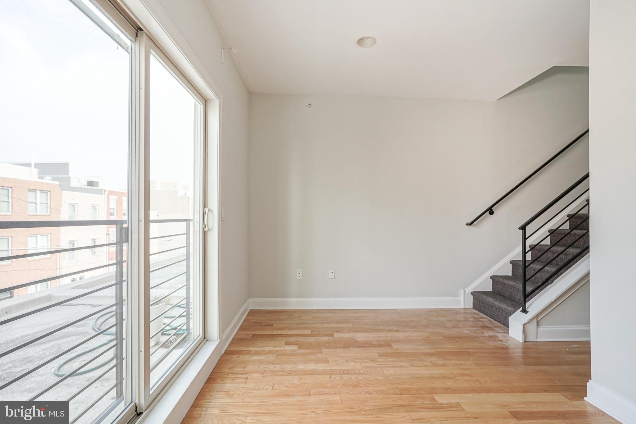 POINT BREEZE - Residential