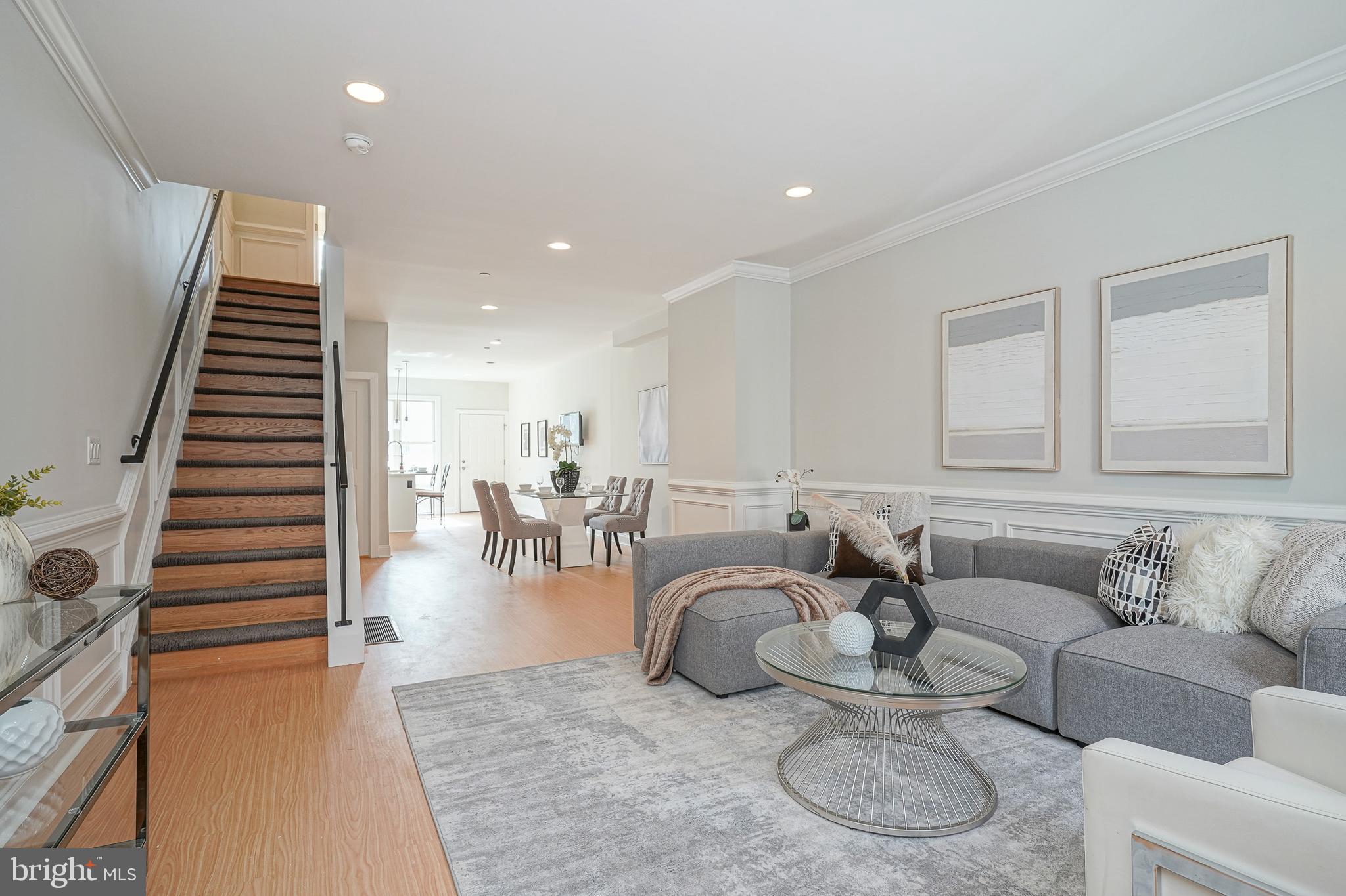 POINT BREEZE - Residential