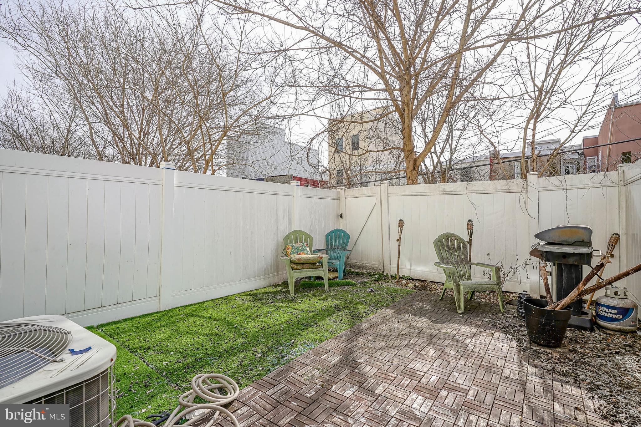 POINT BREEZE - Residential