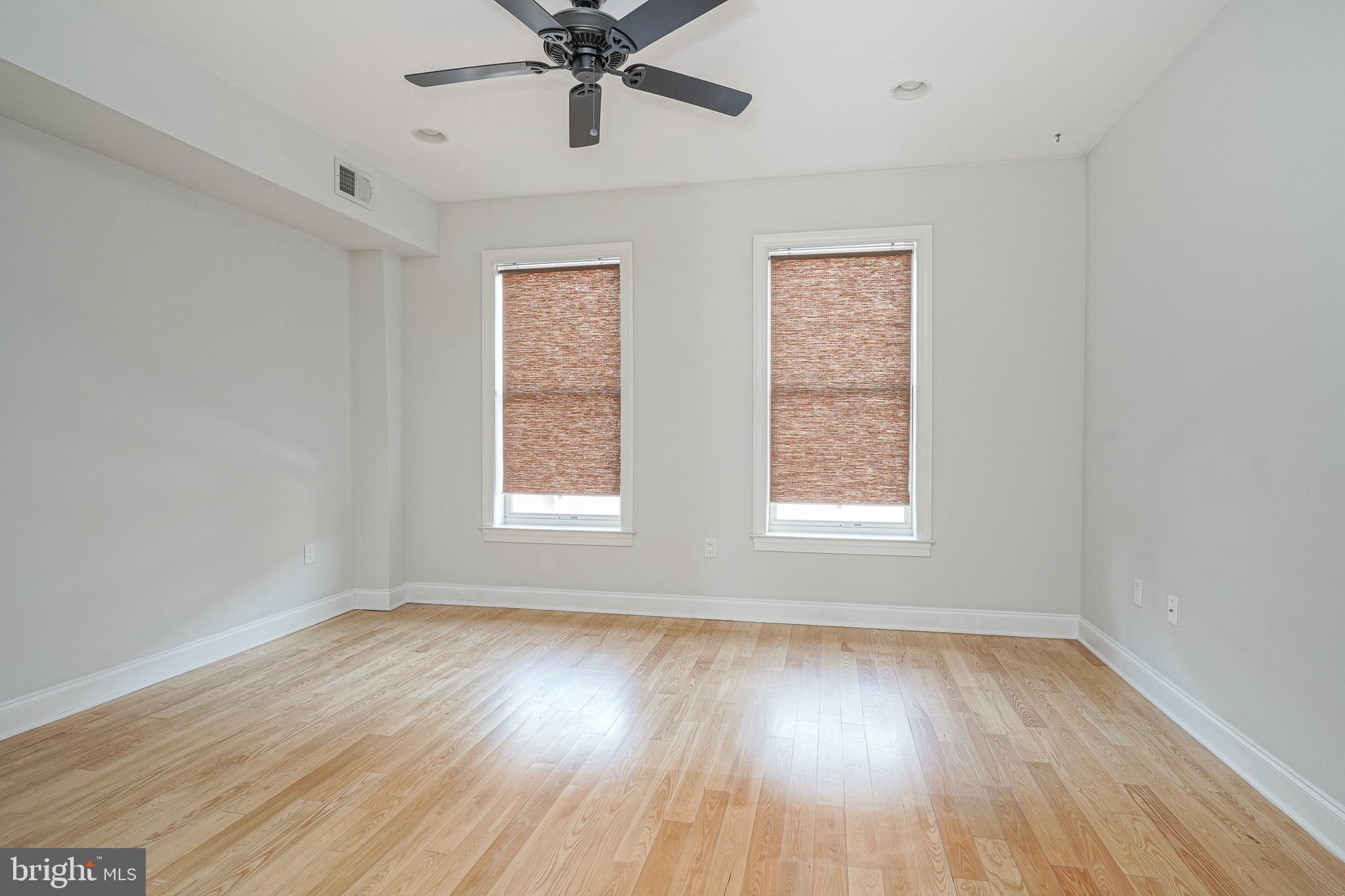 POINT BREEZE - Residential