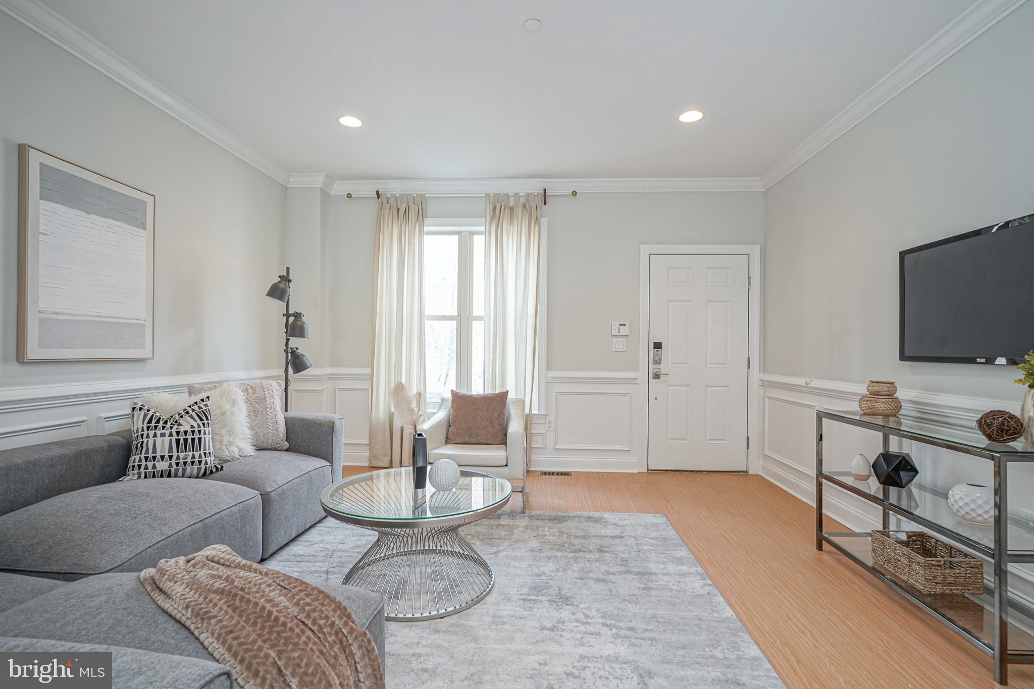 POINT BREEZE - Residential