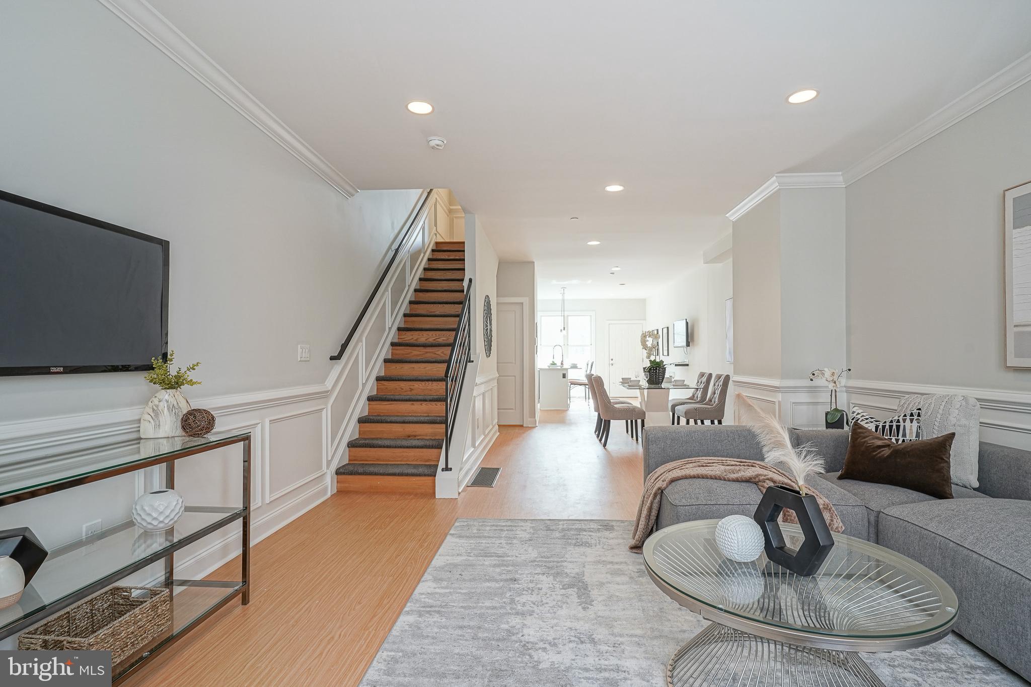 POINT BREEZE - Residential