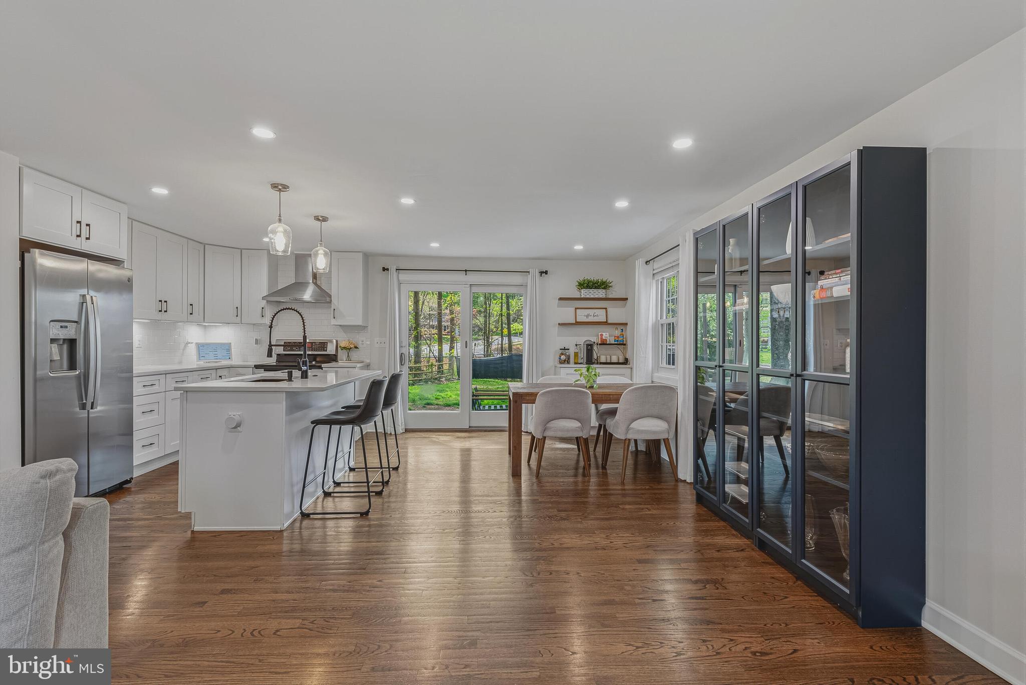 BURKE CENTRE - Residential