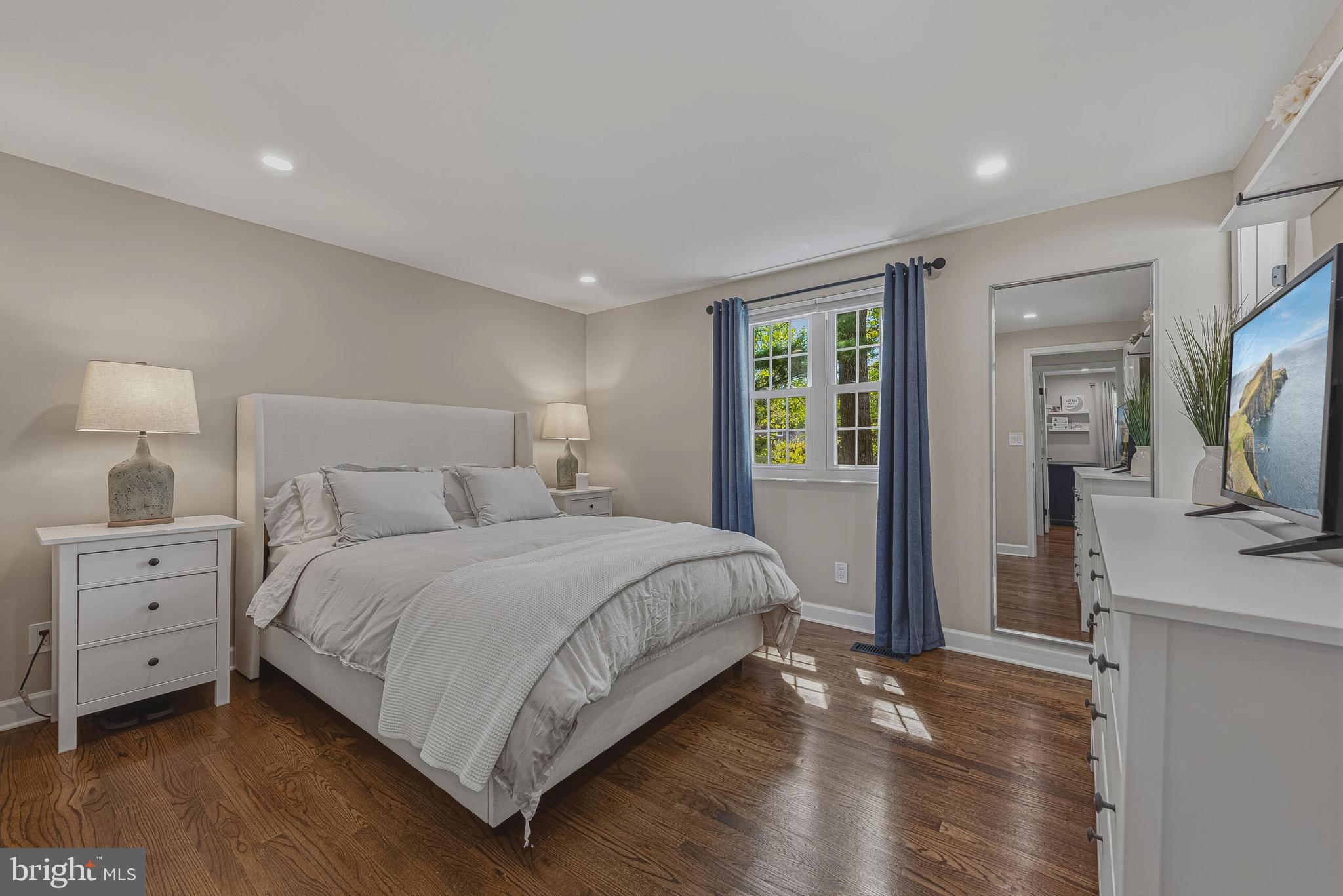 BURKE CENTRE - Residential