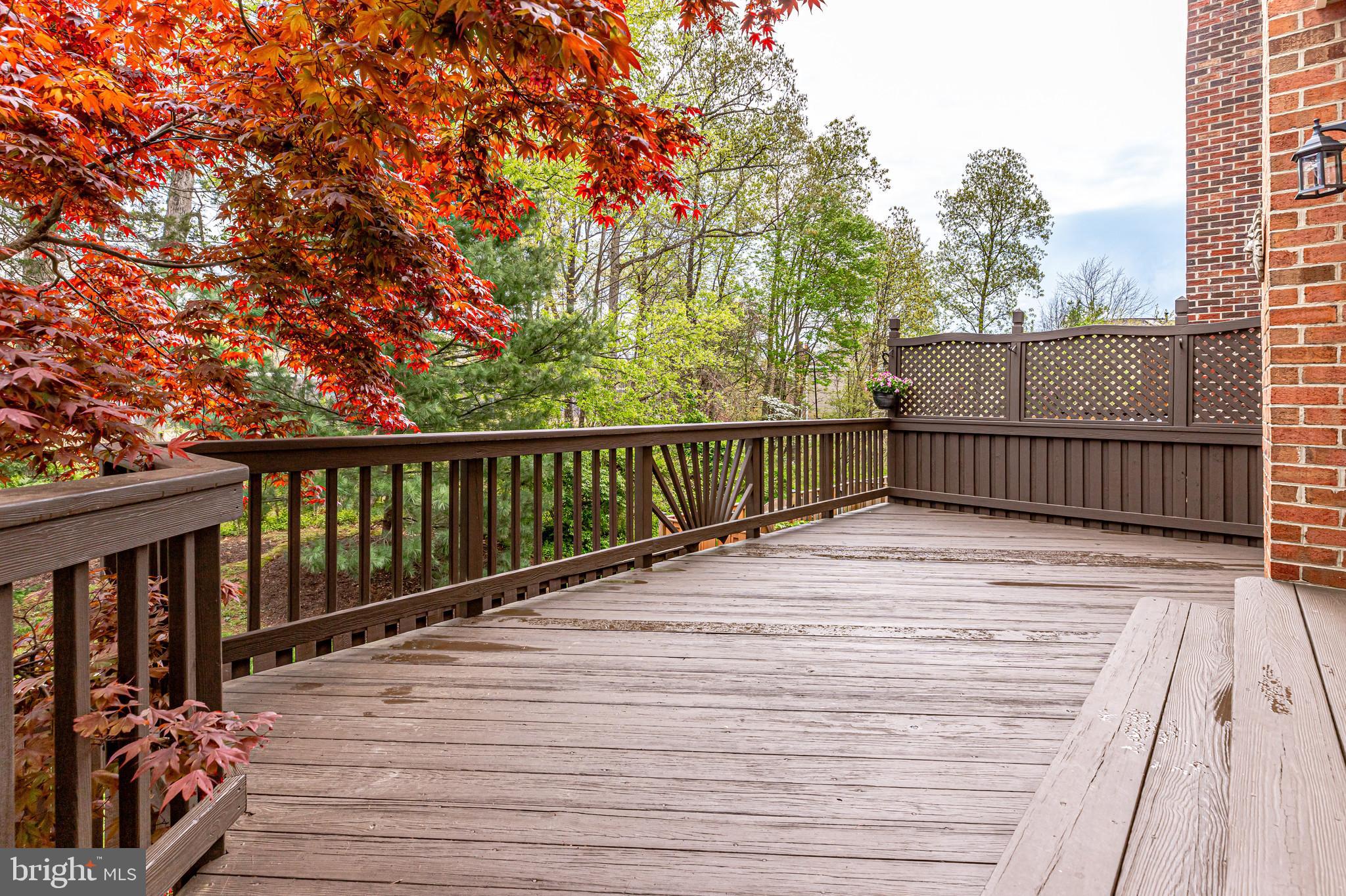 LIFESTYLE AT SULLY STATION - Residential