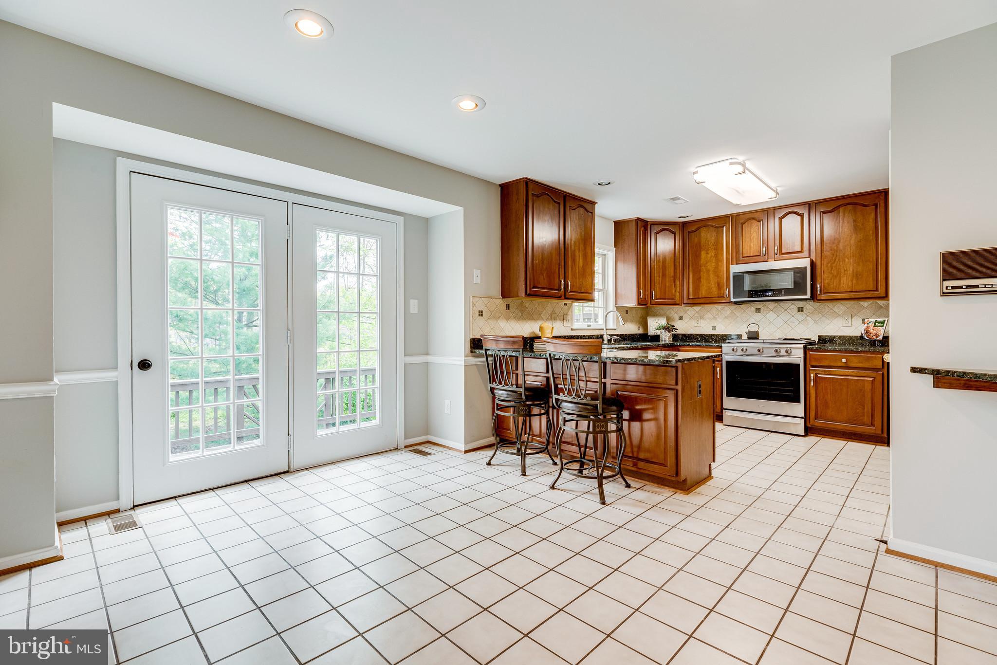 LIFESTYLE AT SULLY STATION - Residential