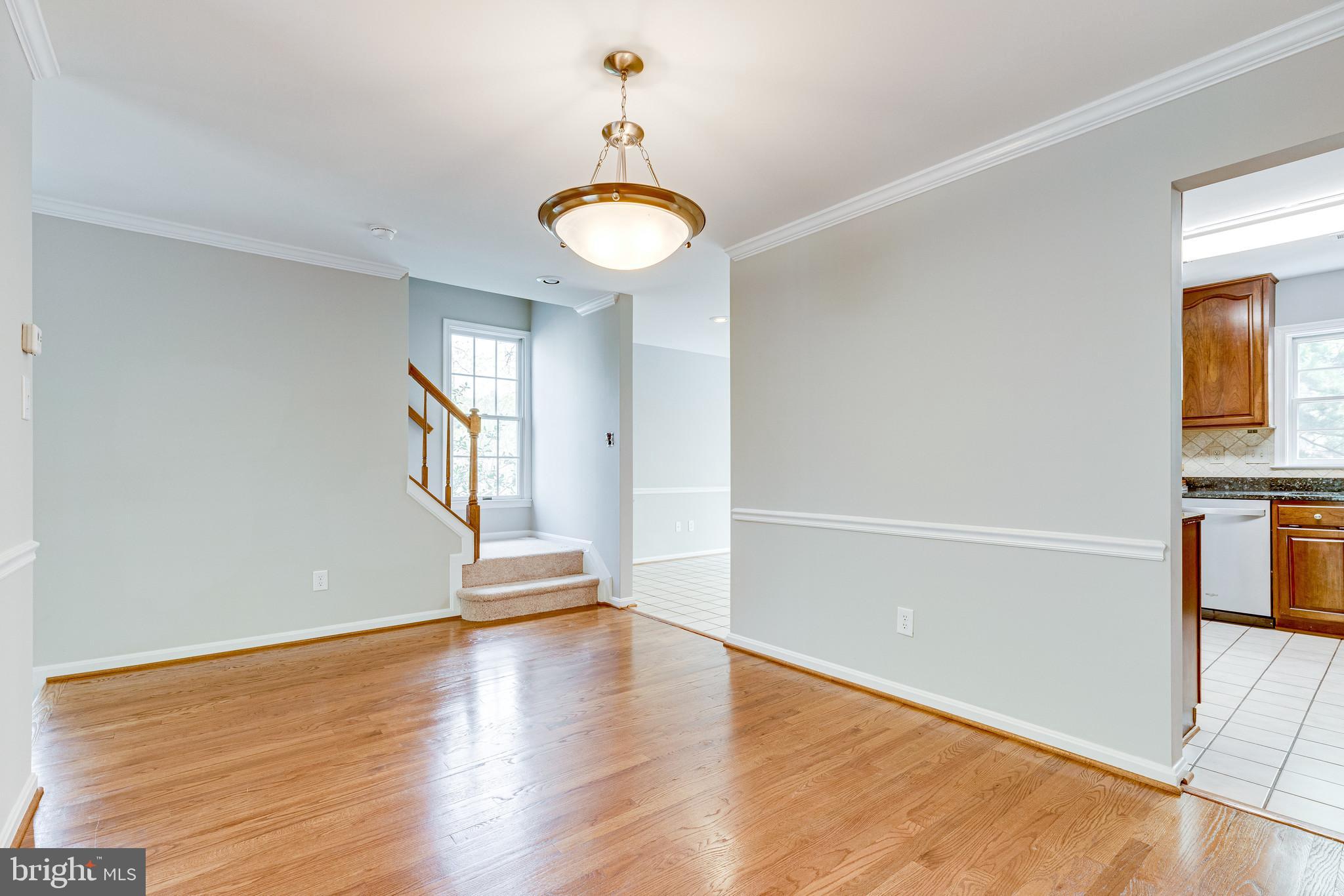 LIFESTYLE AT SULLY STATION - Residential