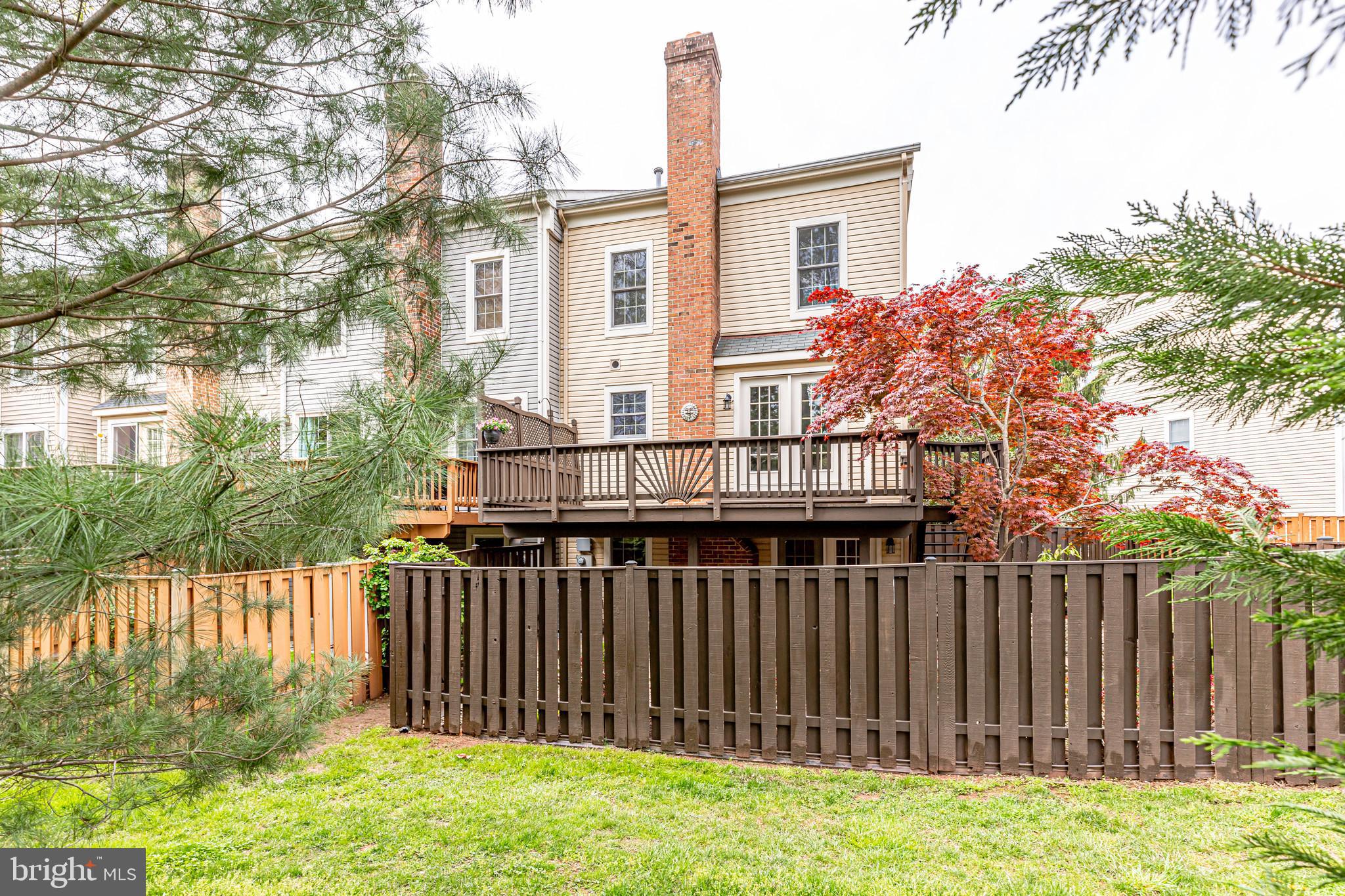 LIFESTYLE AT SULLY STATION - Residential