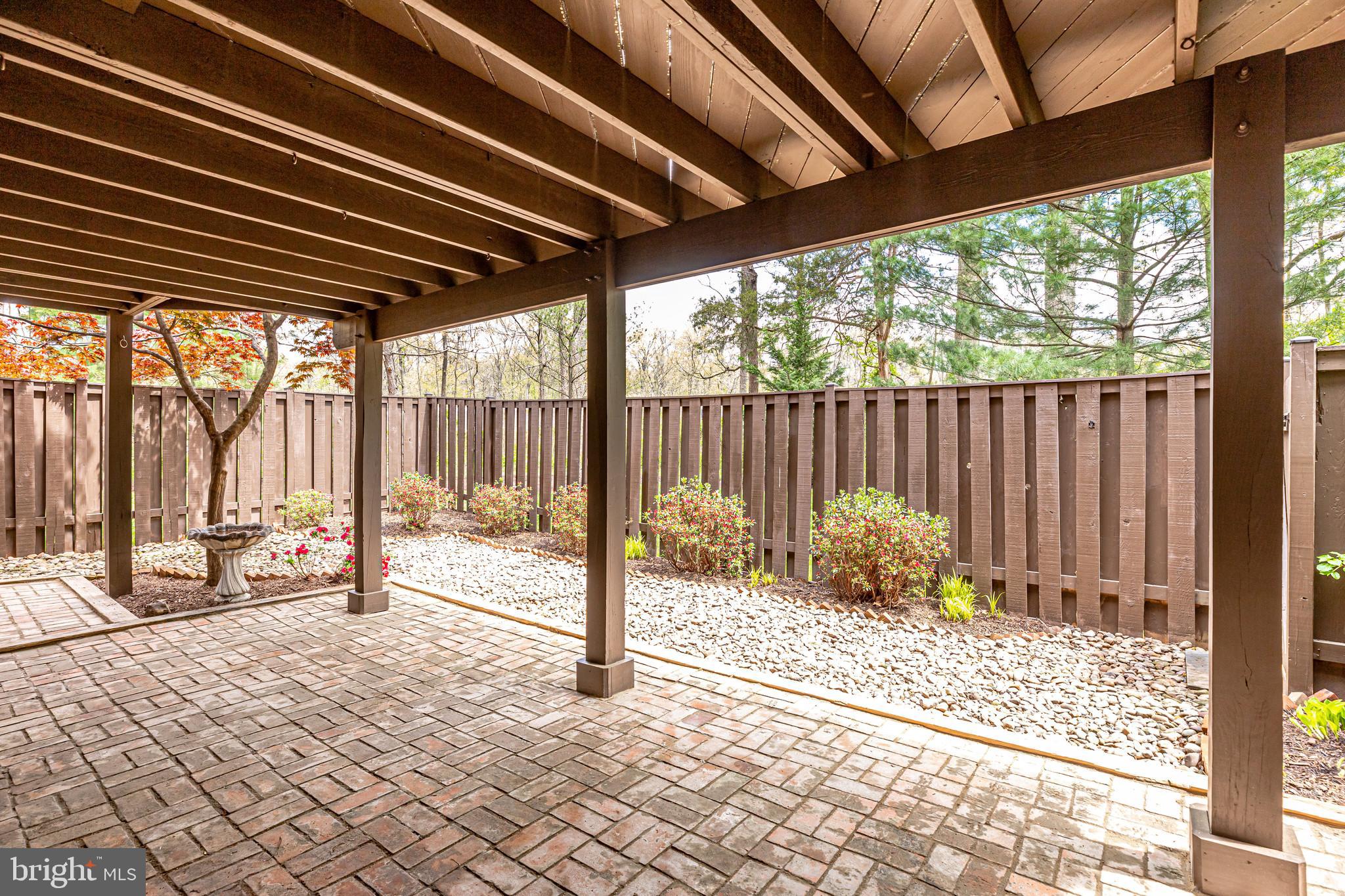 LIFESTYLE AT SULLY STATION - Residential