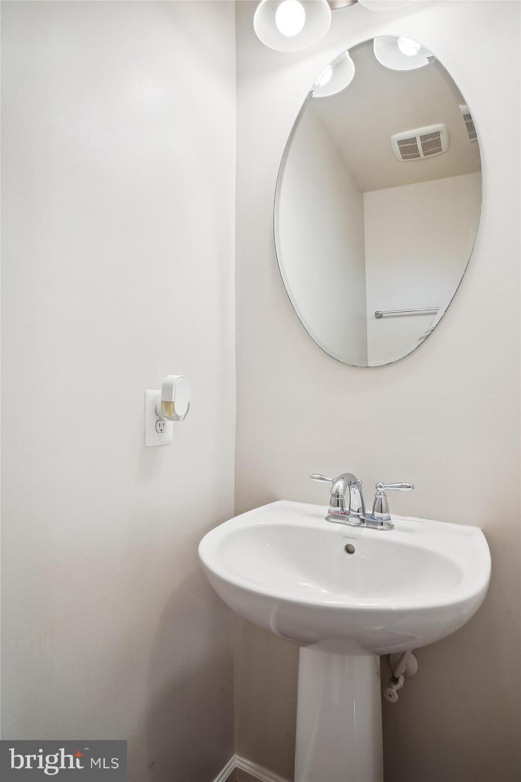 LINTON AT BALLENGER - Residential