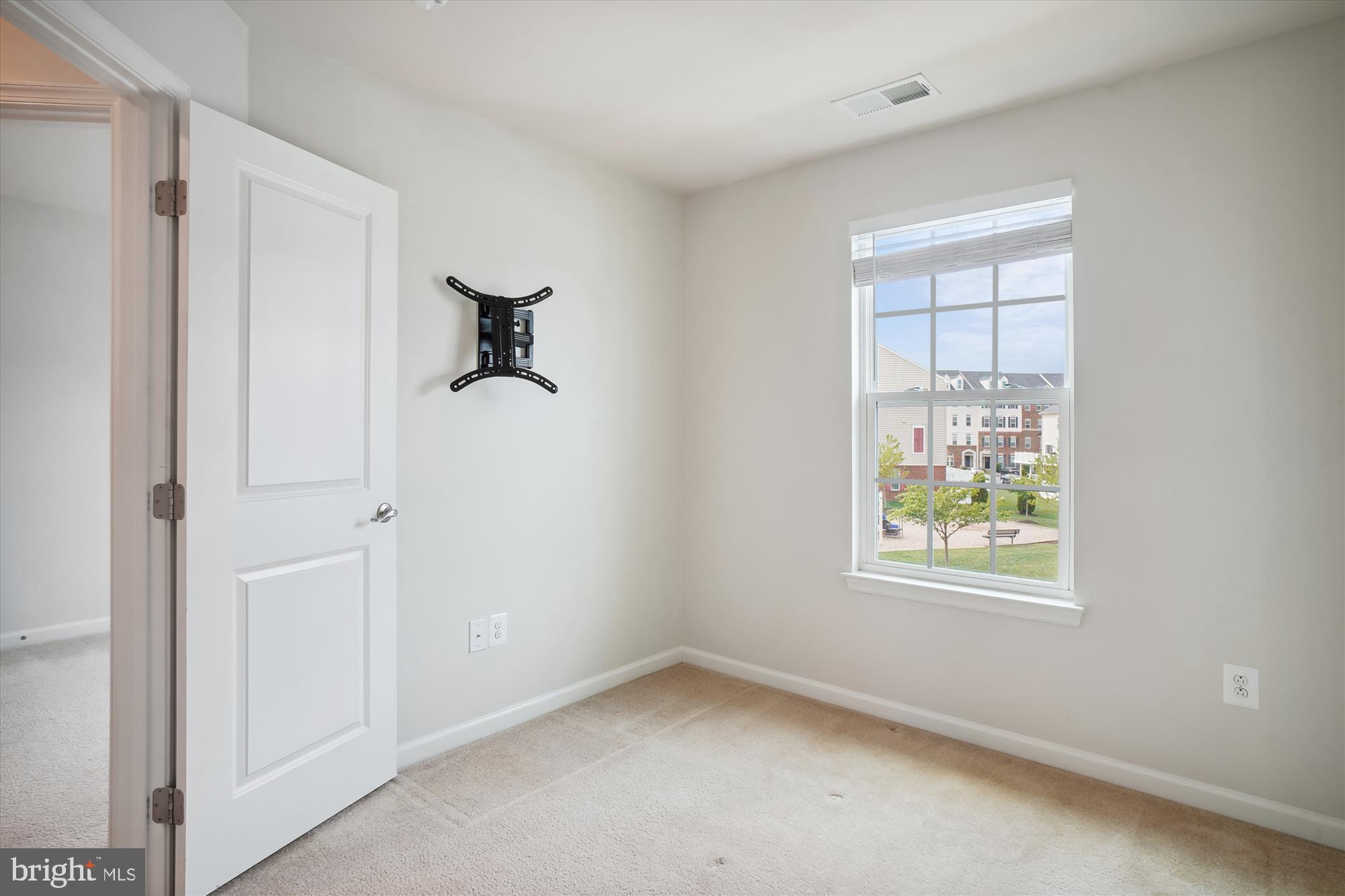 LINTON AT BALLENGER - Residential