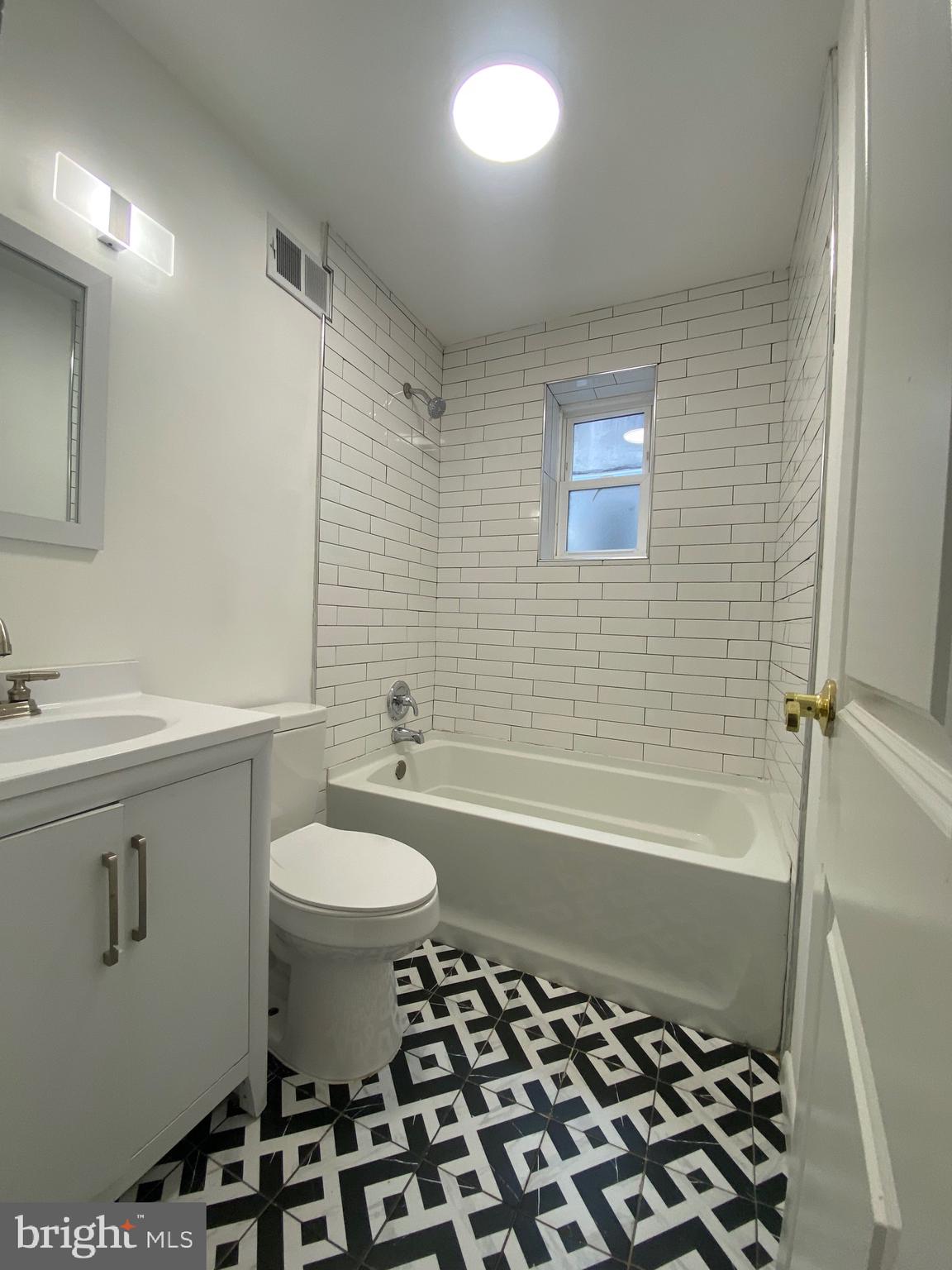 PHILADELPHIA (NORTHWEST) - Residential