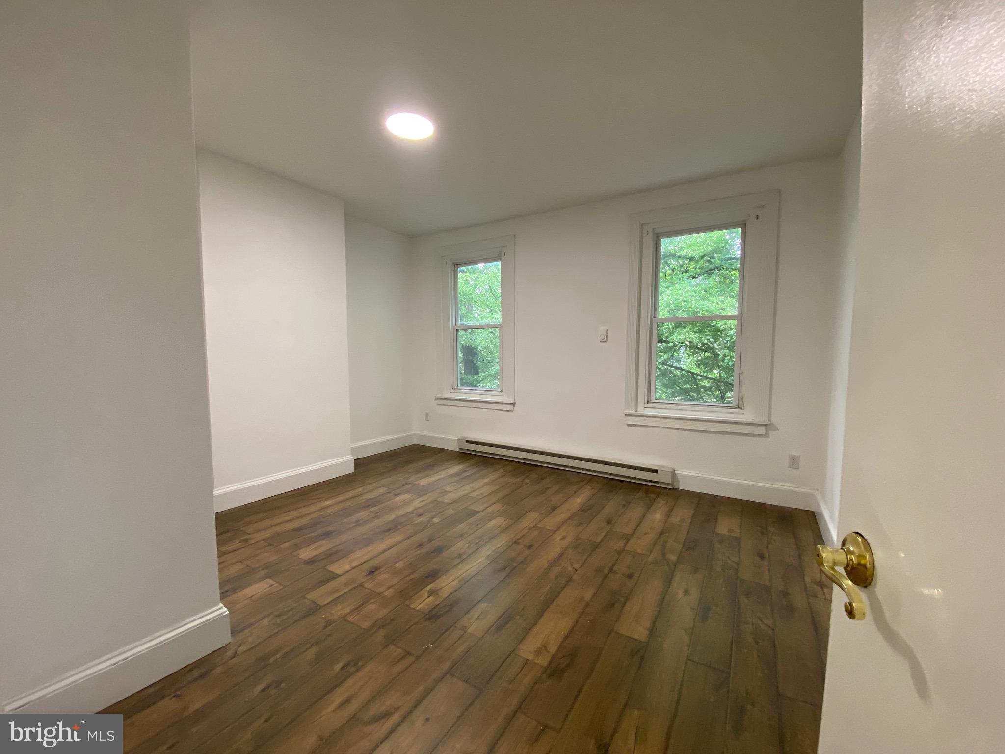 PHILADELPHIA (NORTHWEST) - Residential