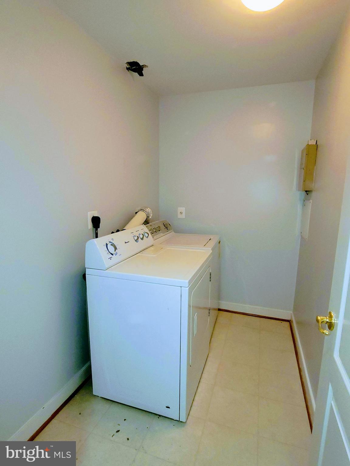 DALE CITY - Residential Lease