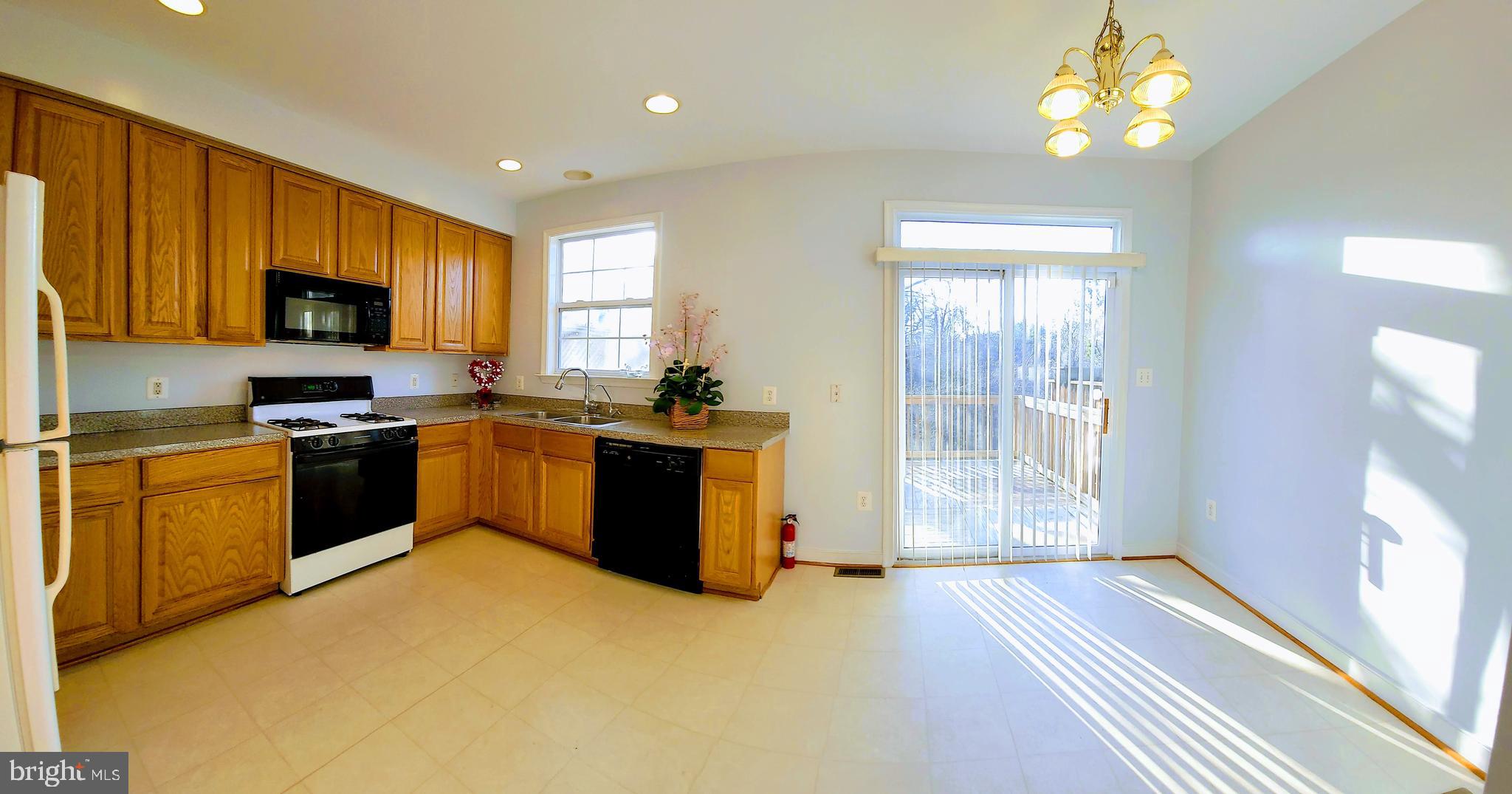 DALE CITY - Residential Lease