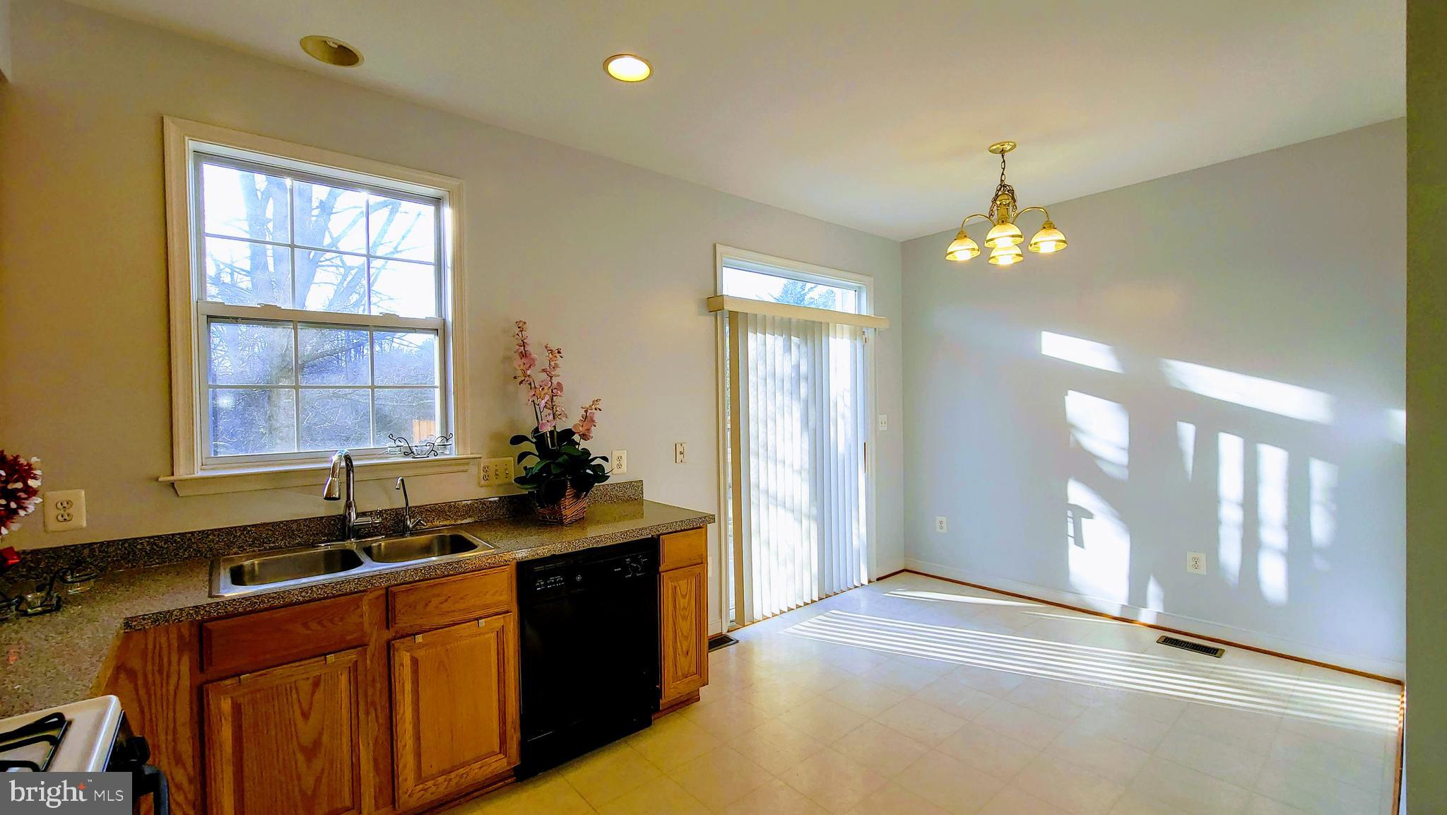 DALE CITY - Residential Lease