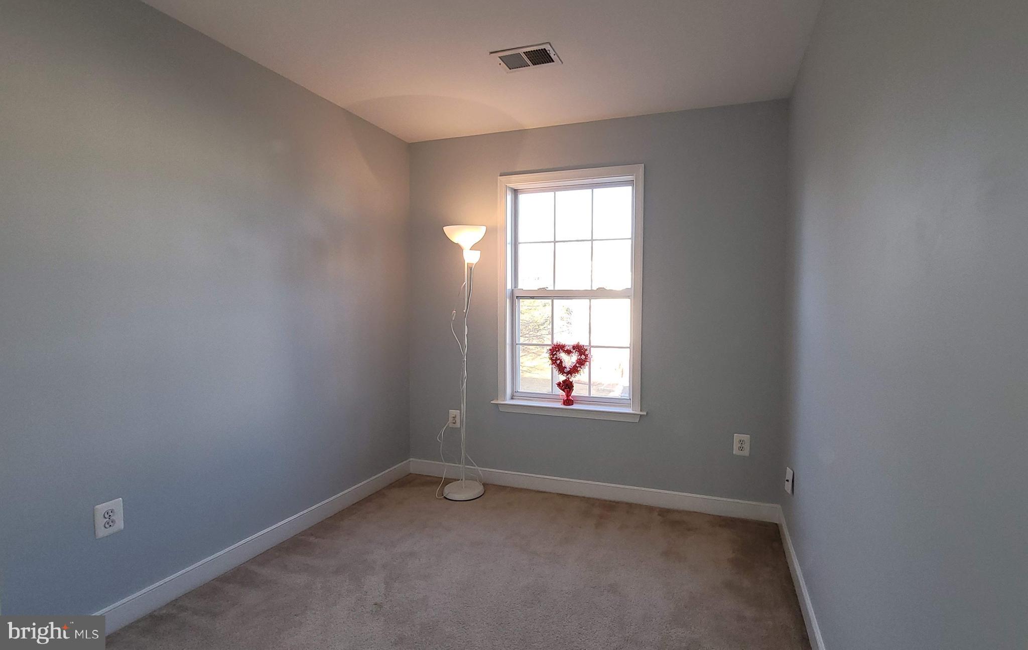 DALE CITY - Residential Lease