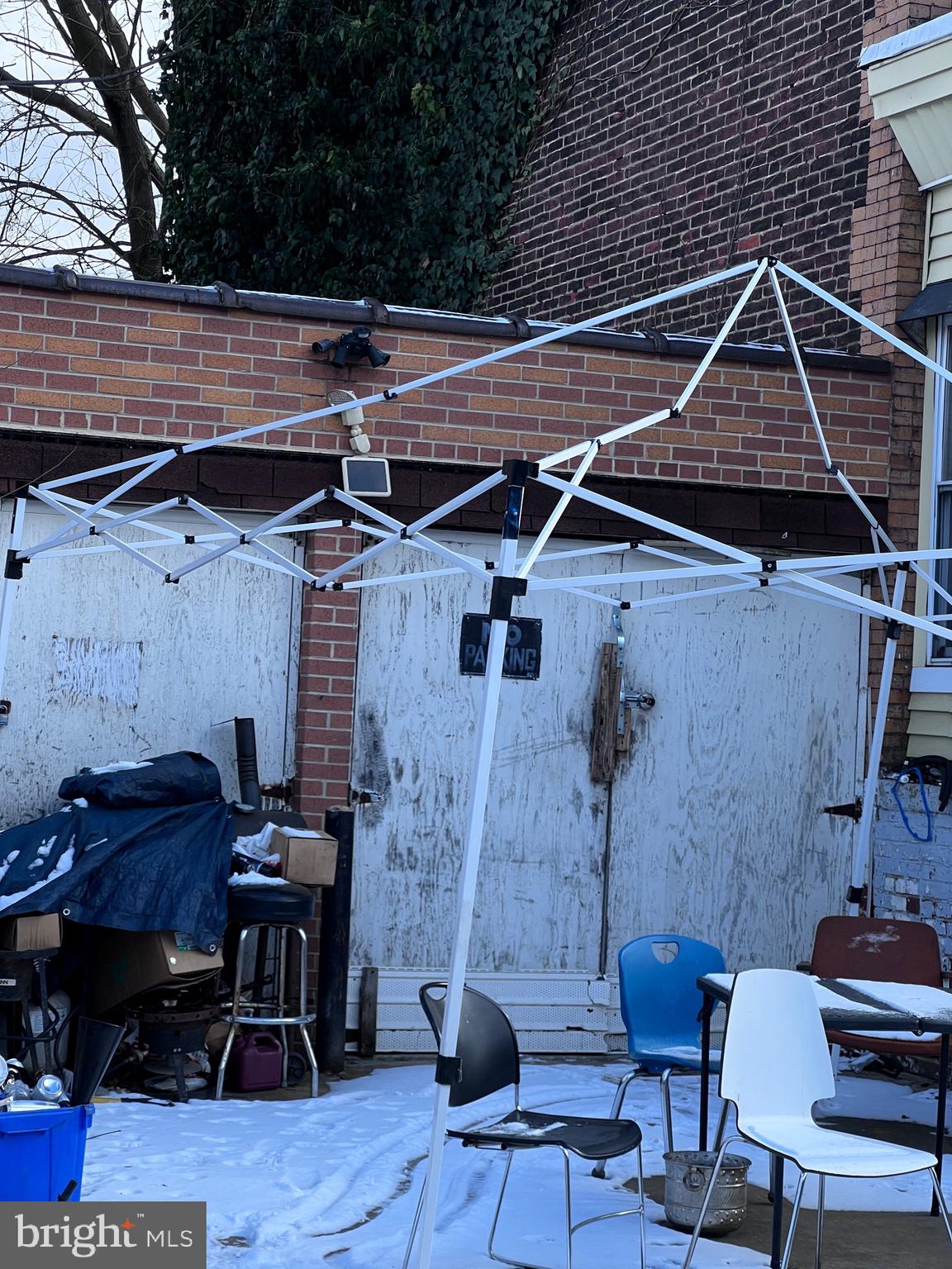 Great investment opportunity for this garage space, driveway or new construction development. Huge lot at 17X91. Call agent for details. Owner is ready to negotiate. Drive by viewing only. "As Is, Where Is Sale" Buyer is responsible for all City Certs. $2500.00 Good Faith Deposit required within 48hrs.
Looking for your next investment property in the highly desirable Overbrook neighborhood? Property is Zoned CMX-2. Don't miss out on your chance to create something special!