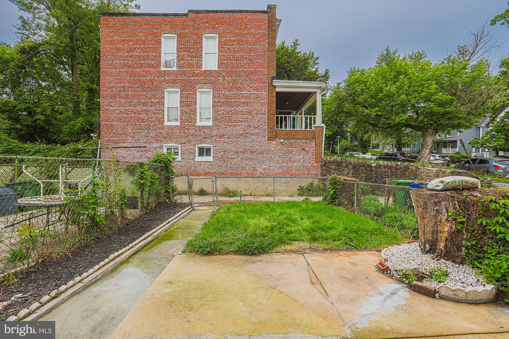 PEN LUCY - Residential