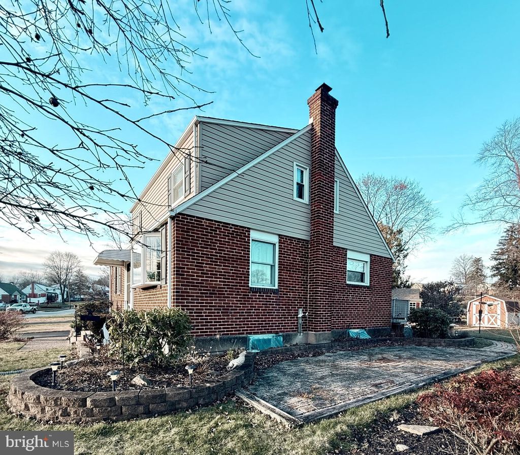 Photo of 106 Bonnet Lane, HATBORO, PA 19040 (MLS # PAMC2163518)