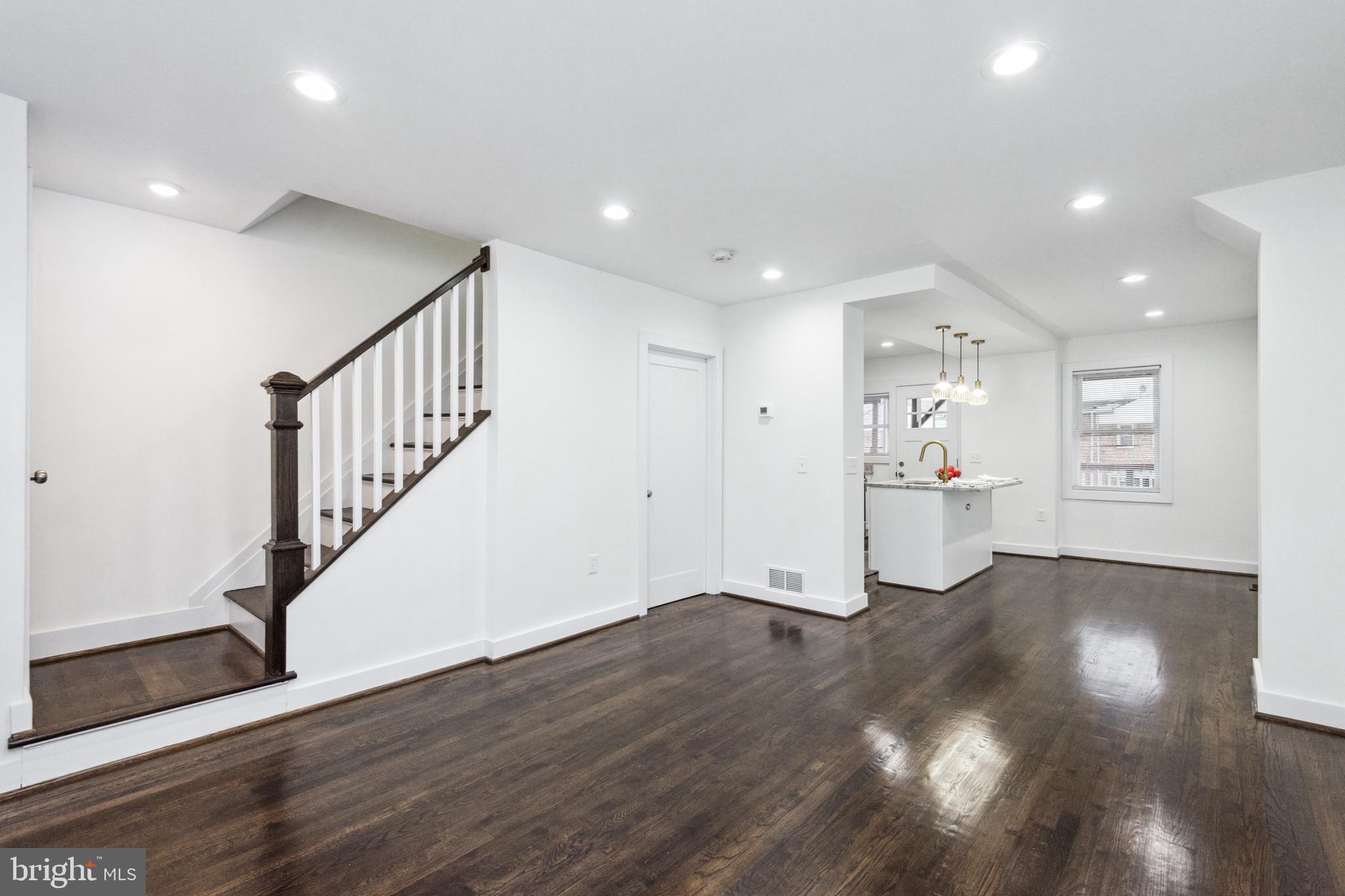 UPLANDS - Residential