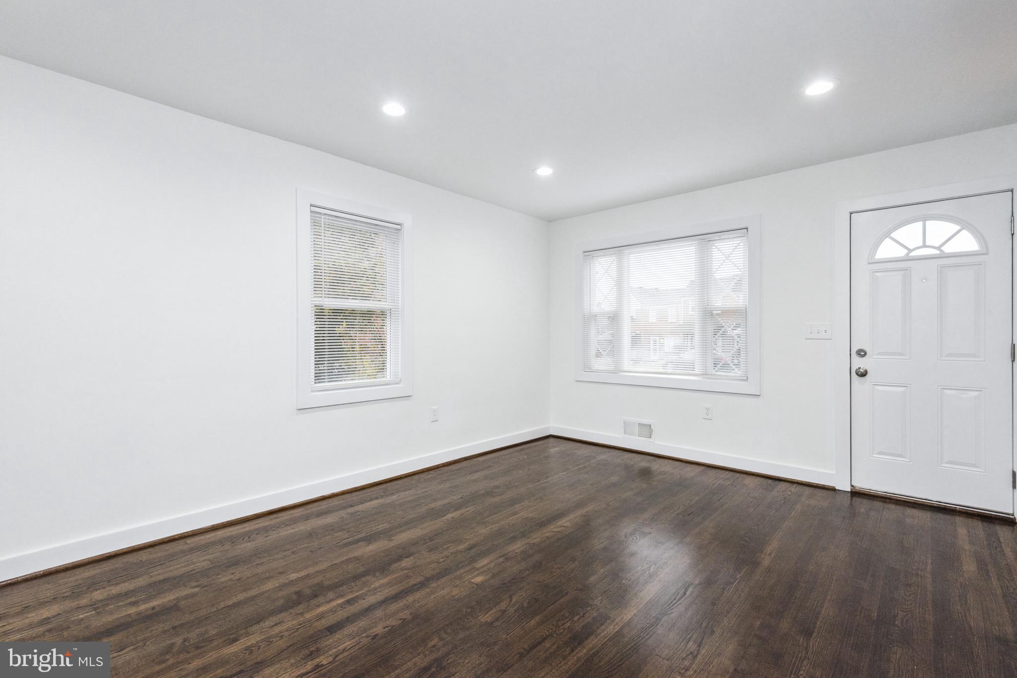 UPLANDS - Residential