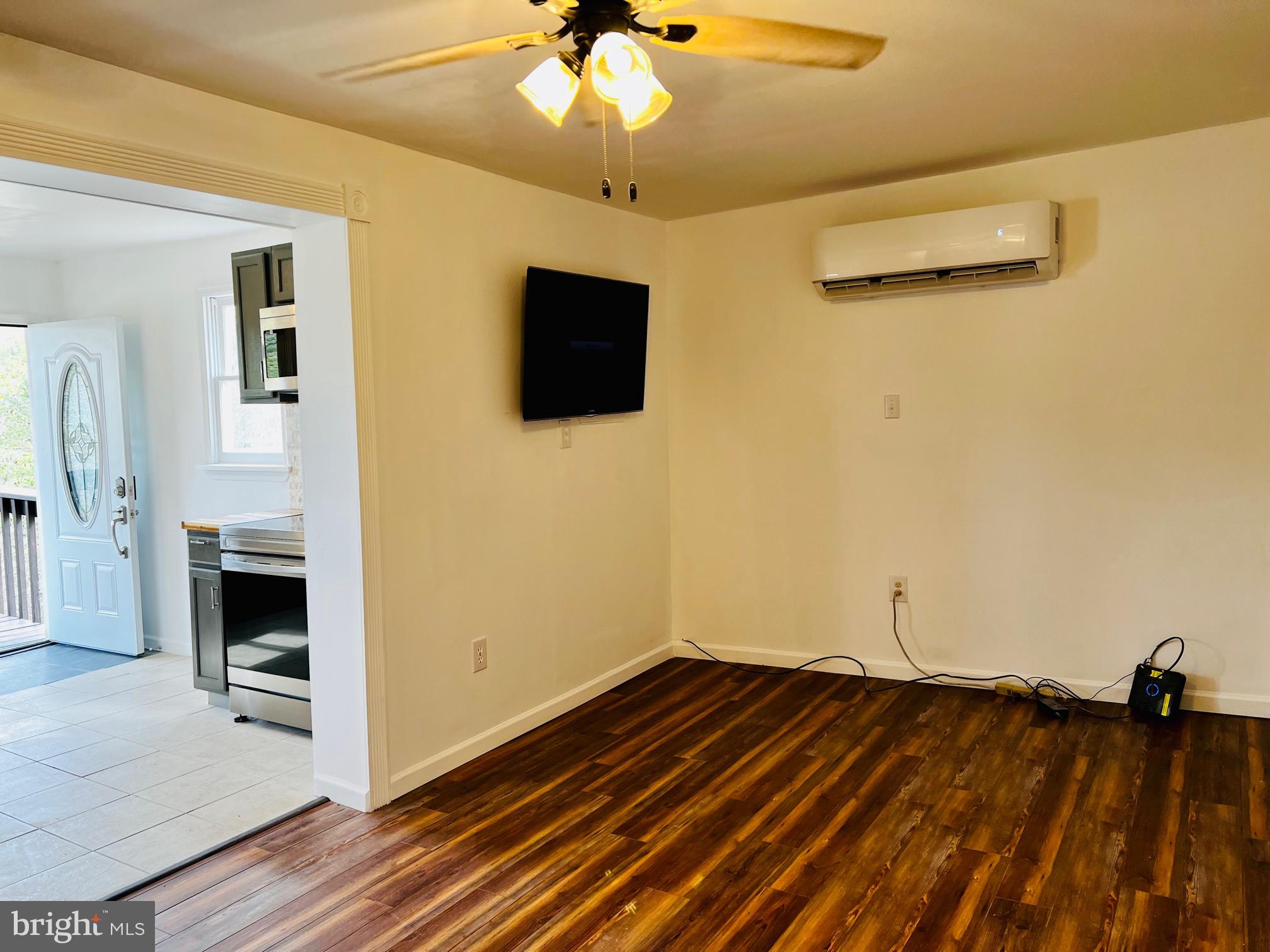 SOUTH POTOMAC FOREST - Residential