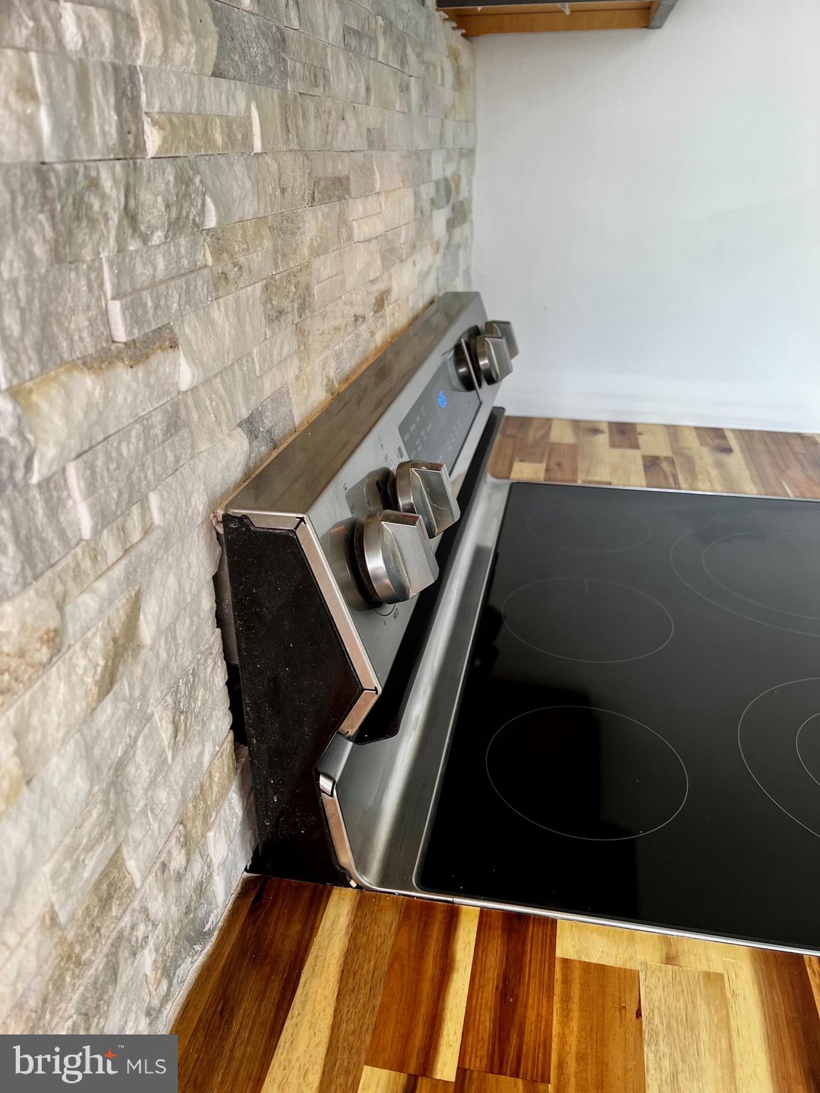 SOUTH POTOMAC FOREST - Residential