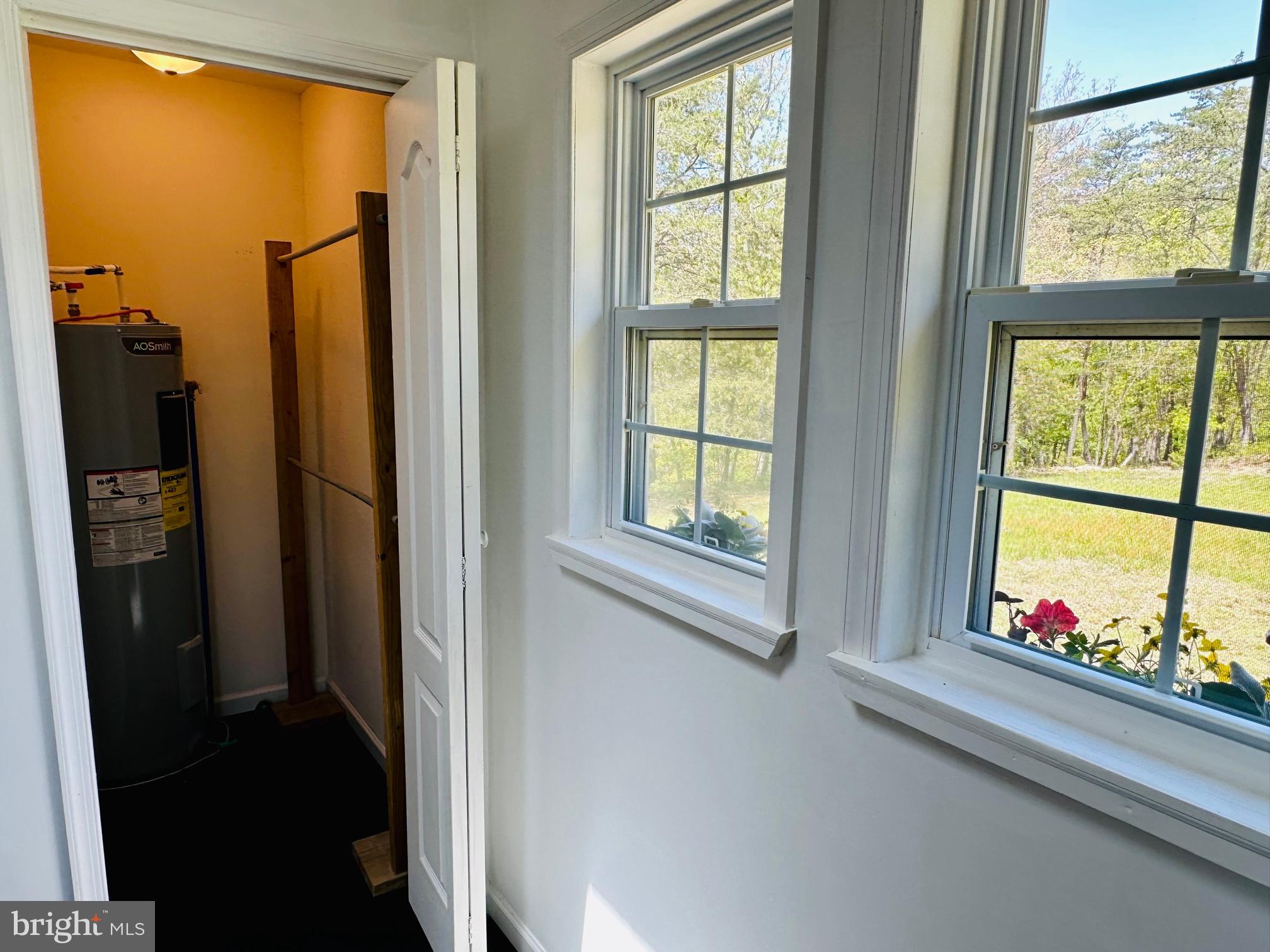 SOUTH POTOMAC FOREST - Residential