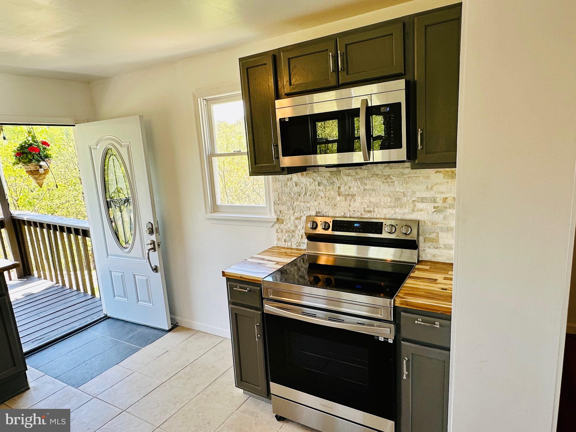 SOUTH POTOMAC FOREST - Residential