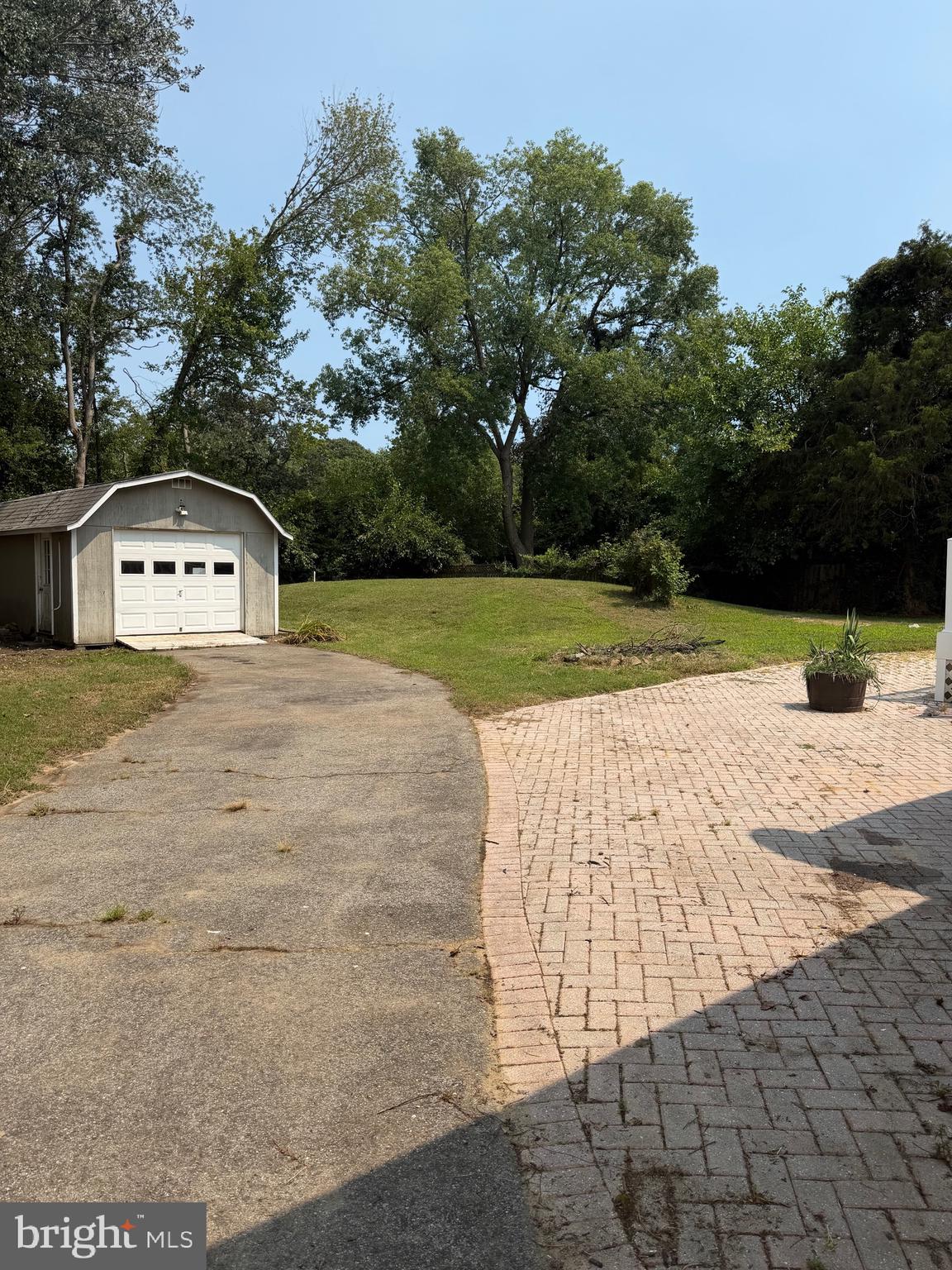 30000 HOLMES ROAD