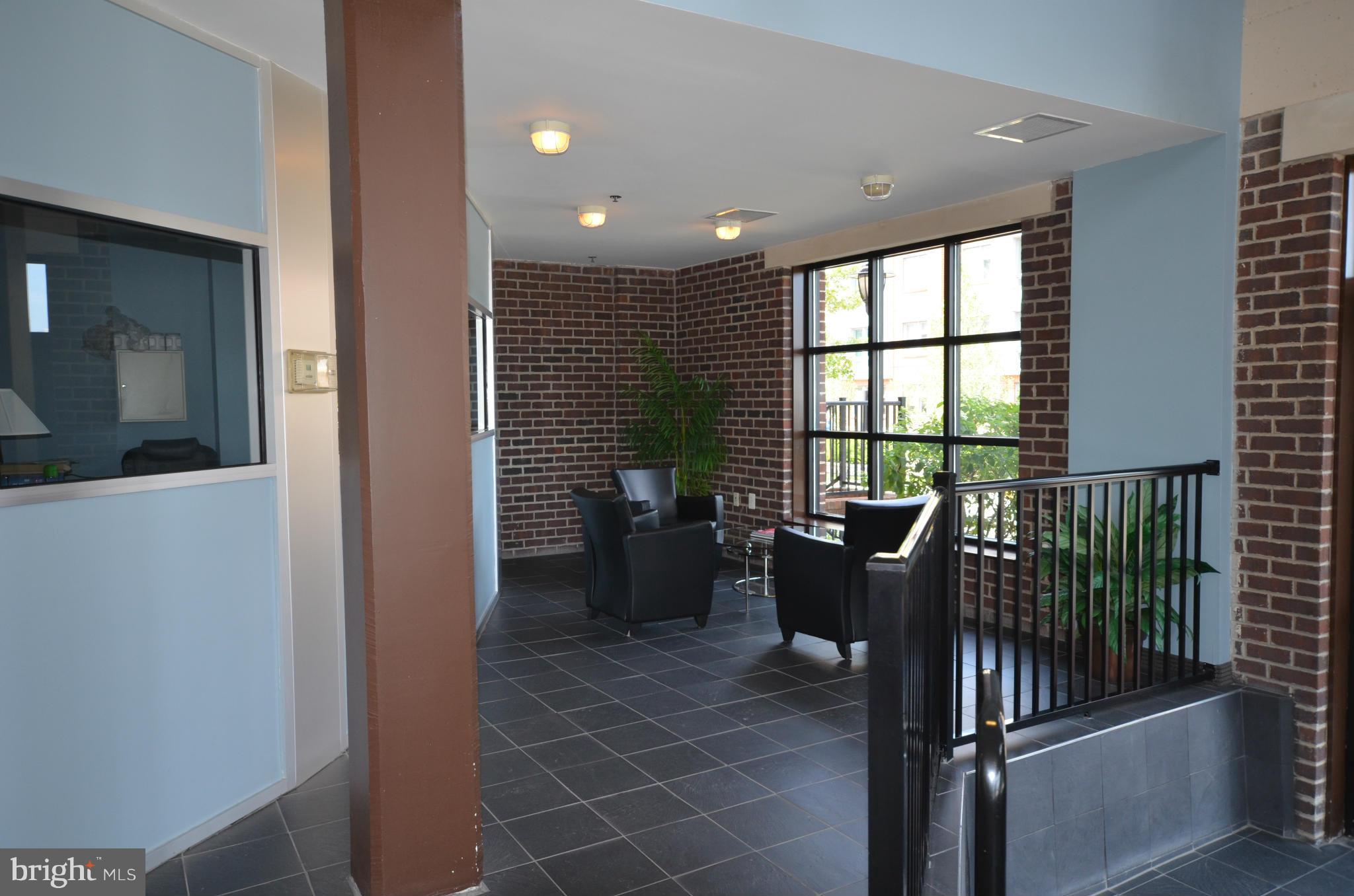 PRESTON - Residential Lease