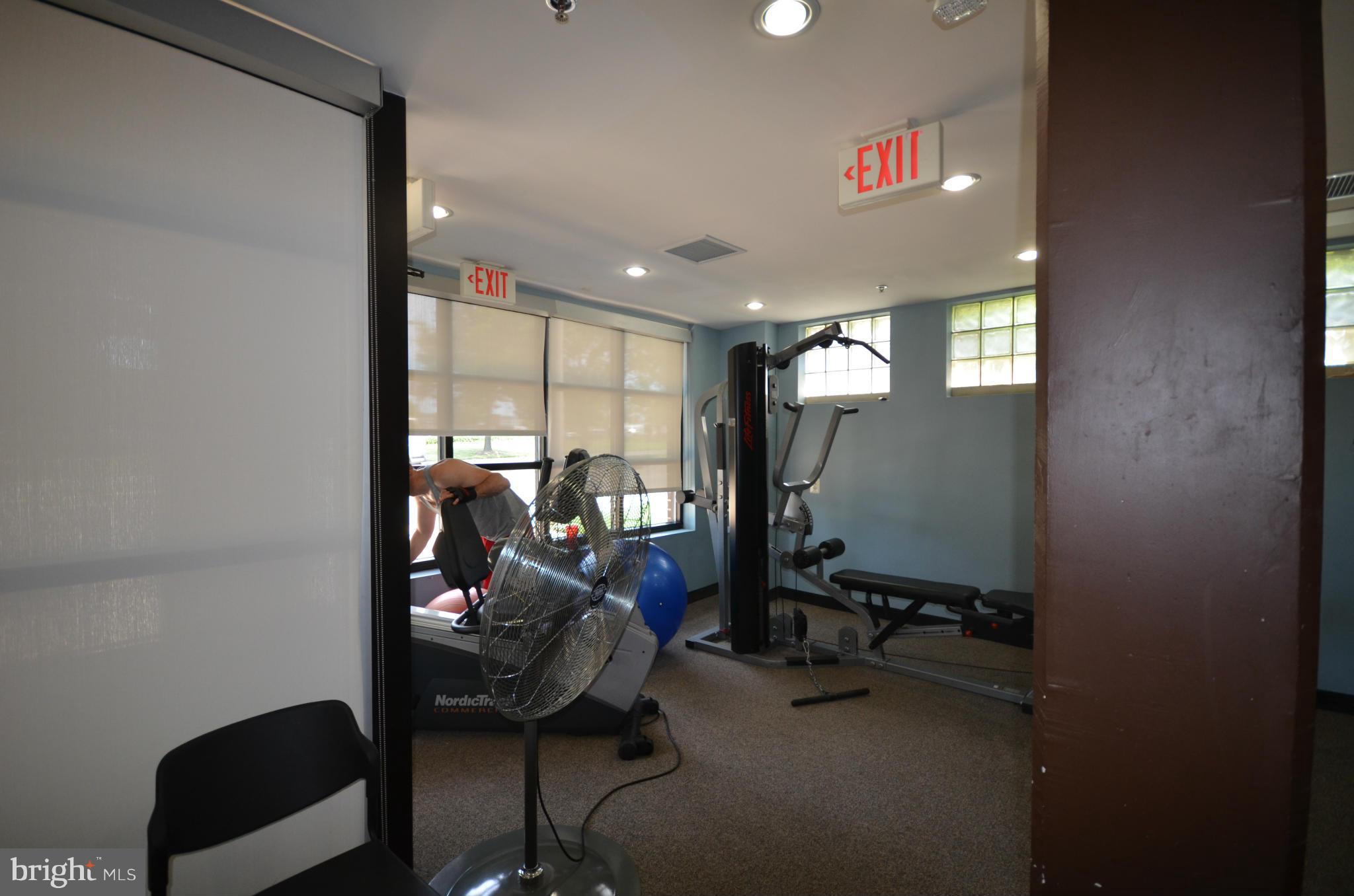 PRESTON - Residential Lease