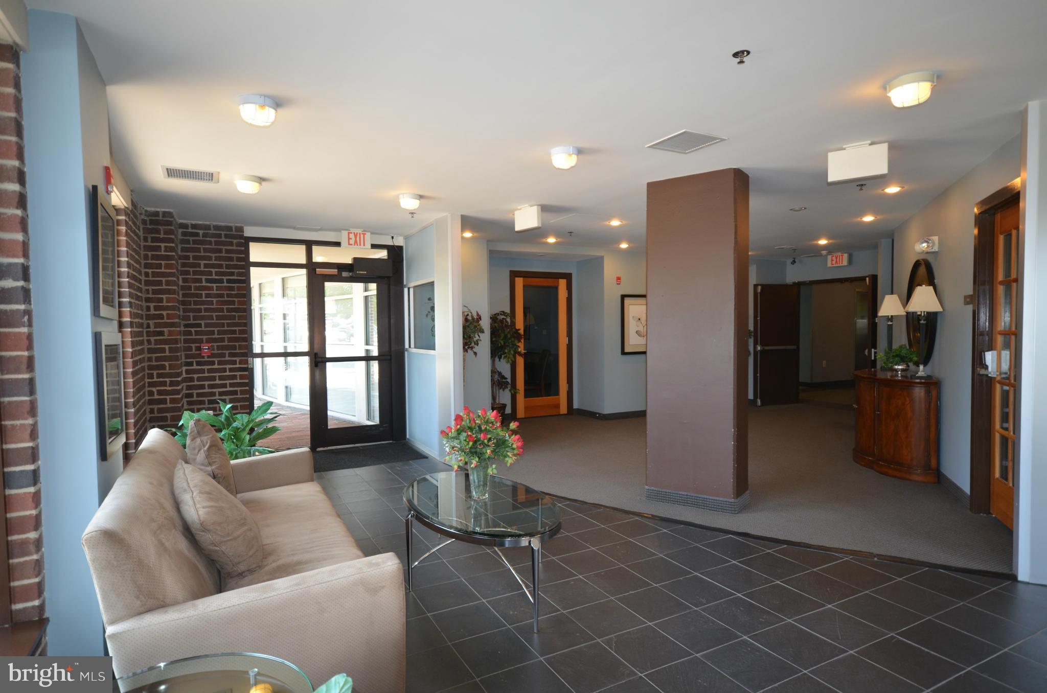 PRESTON - Residential Lease