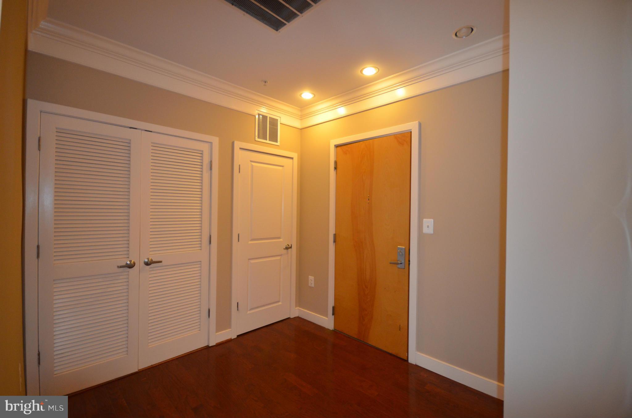 PRESTON - Residential Lease
