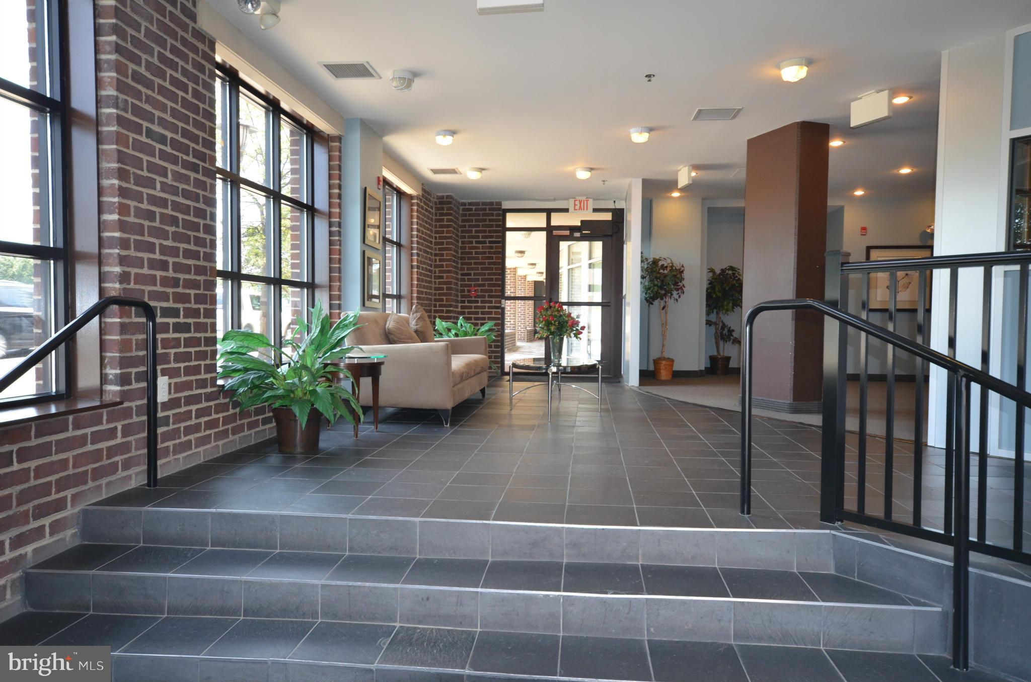 PRESTON - Residential Lease