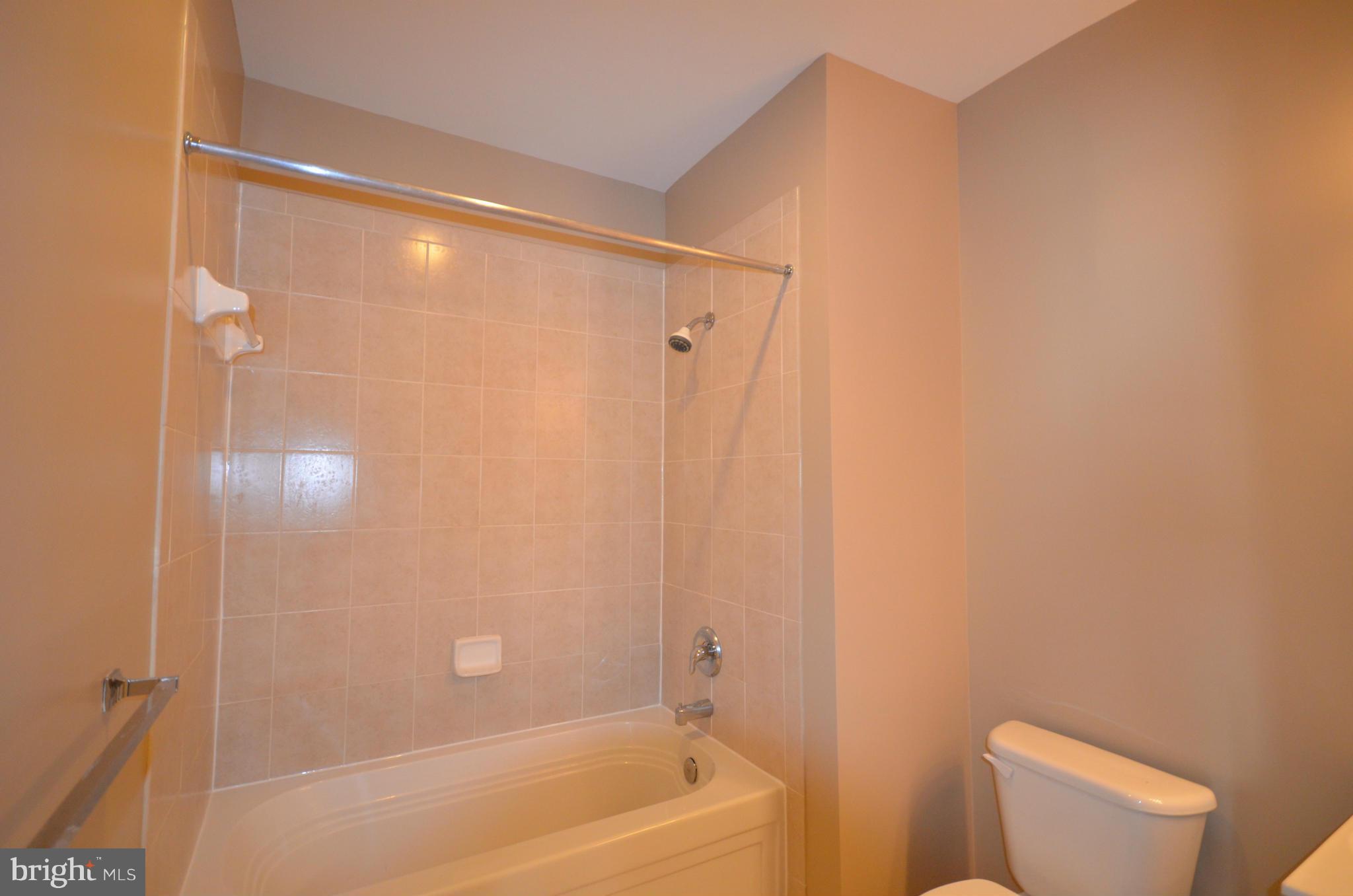 PRESTON - Residential Lease