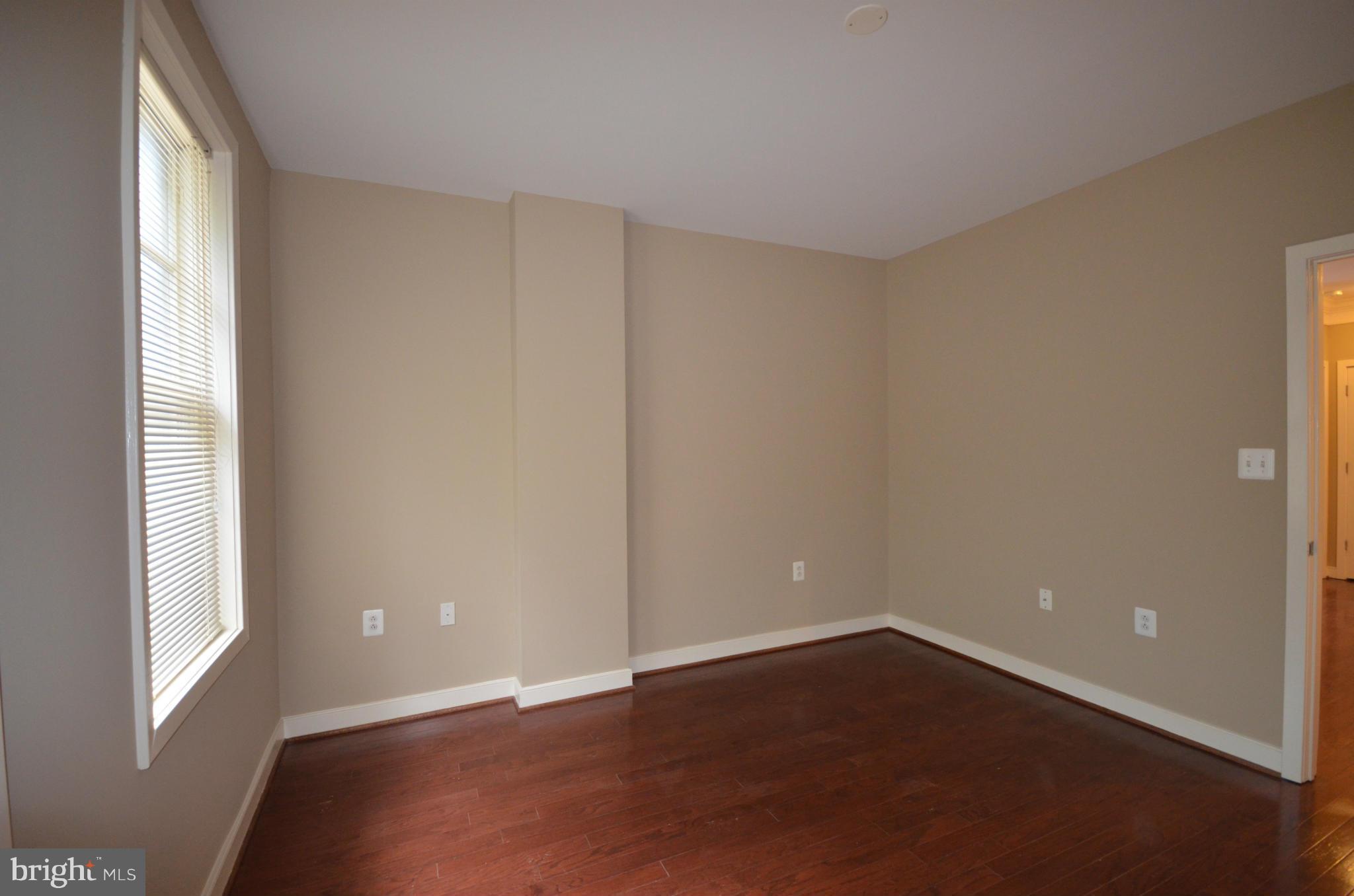 PRESTON - Residential Lease