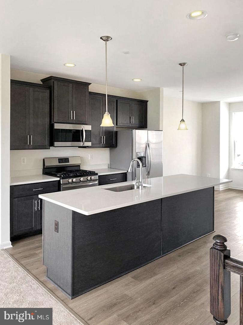 FRANKLIN POINT AT DEERBORNE - Residential