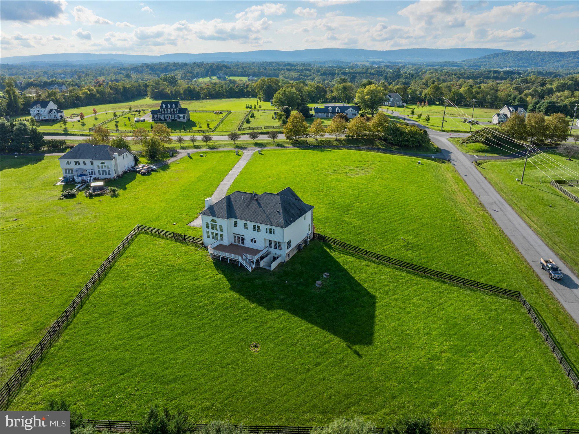 WRIGHT FARM - Residential