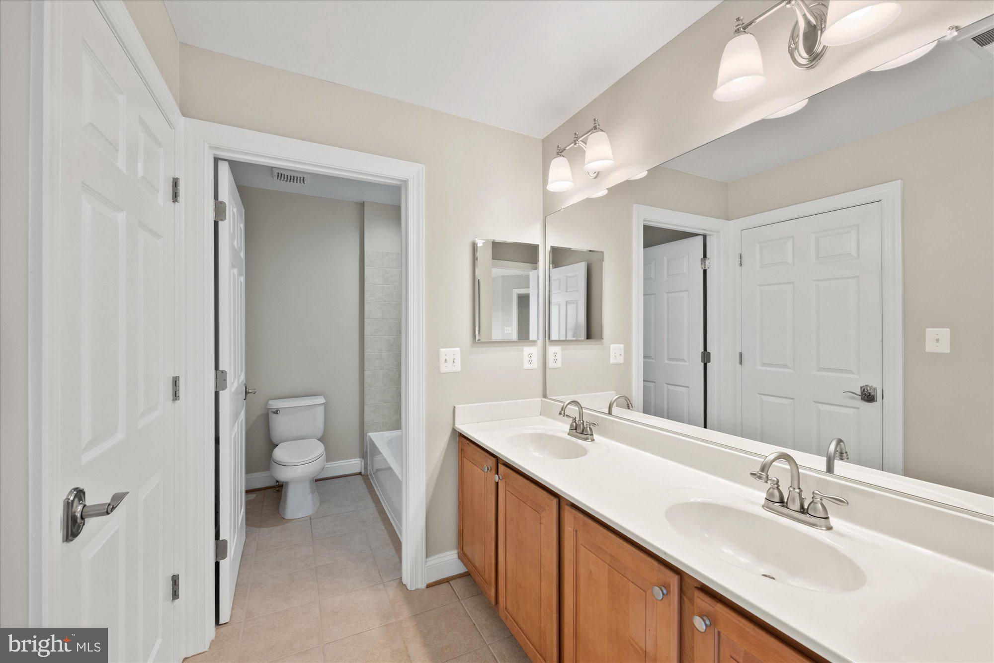 WRIGHT FARM - Residential