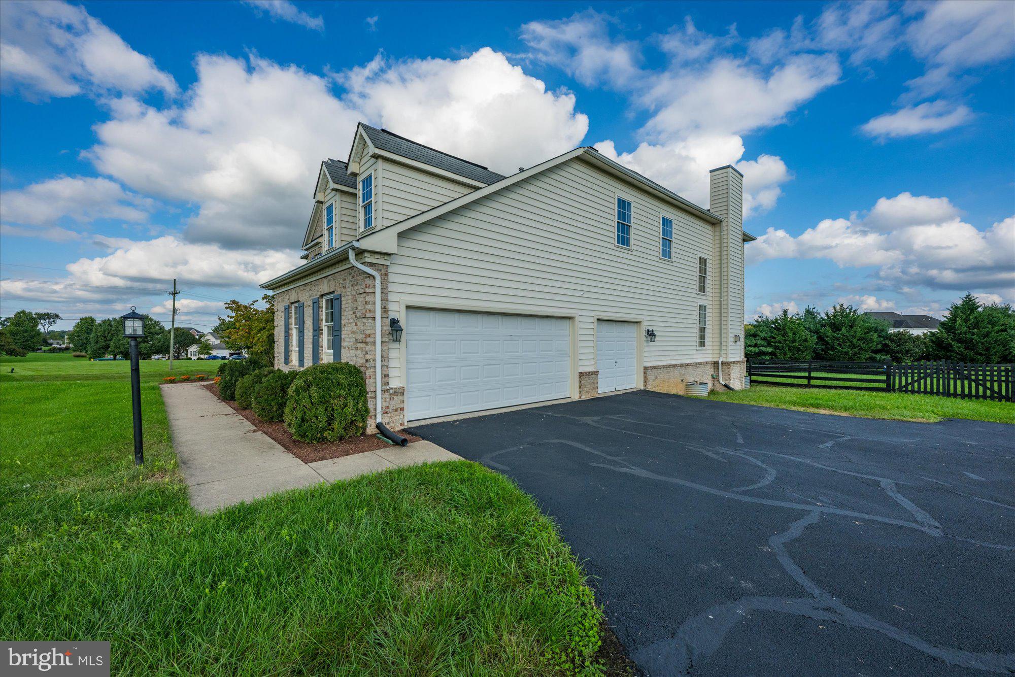 WRIGHT FARM - Residential