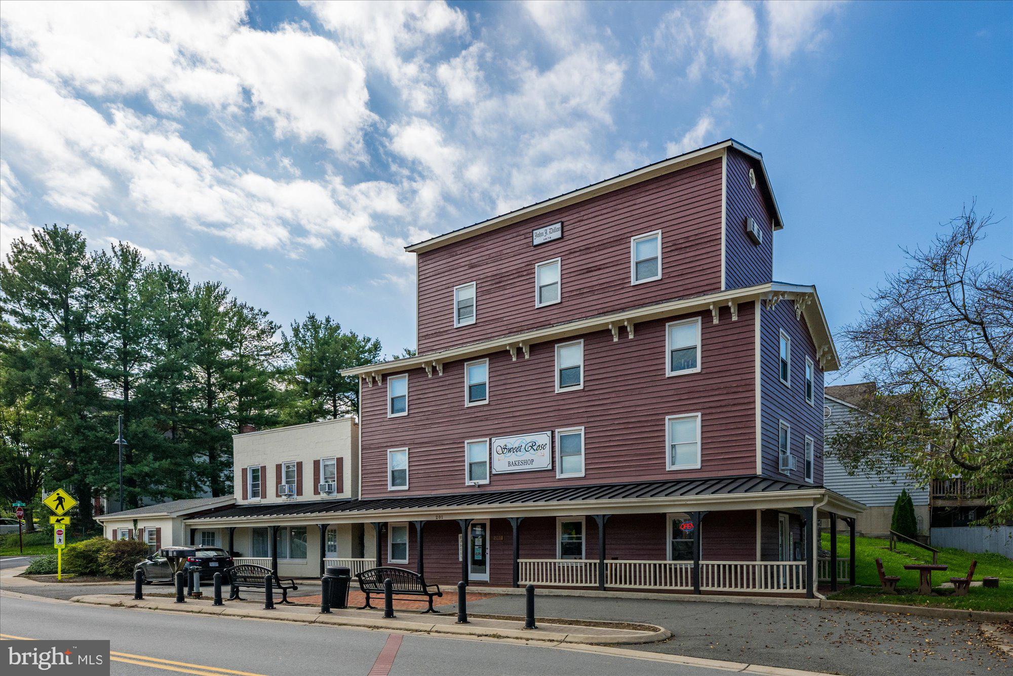 WRIGHT FARM - Residential